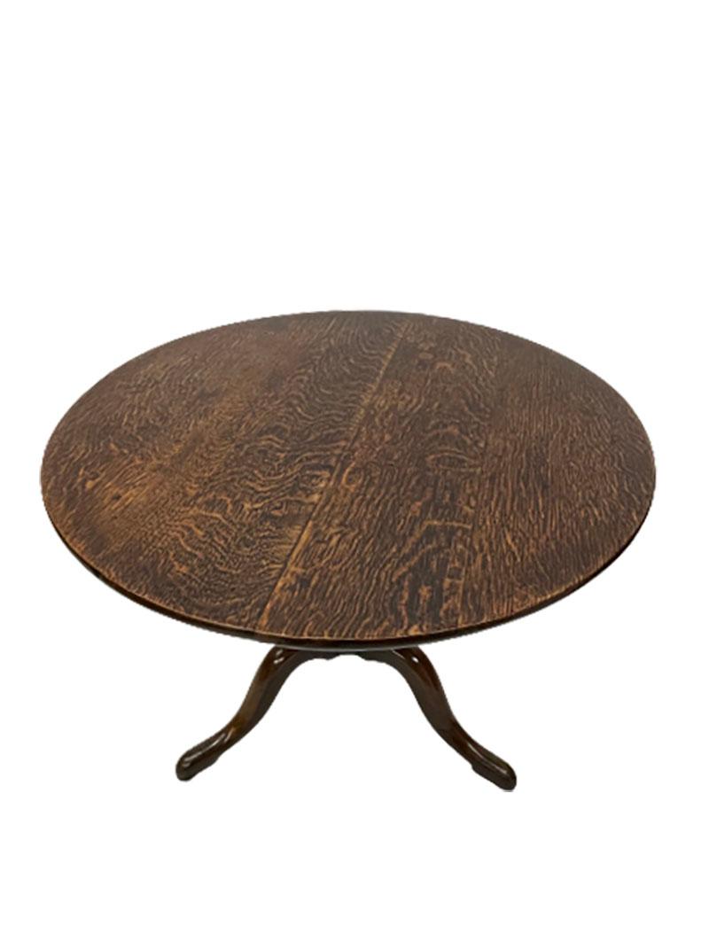 Niederländischer Dreibein-Tisch aus Eichenholz mit Klappplatte, 19. Jahrhundert im Angebot 4