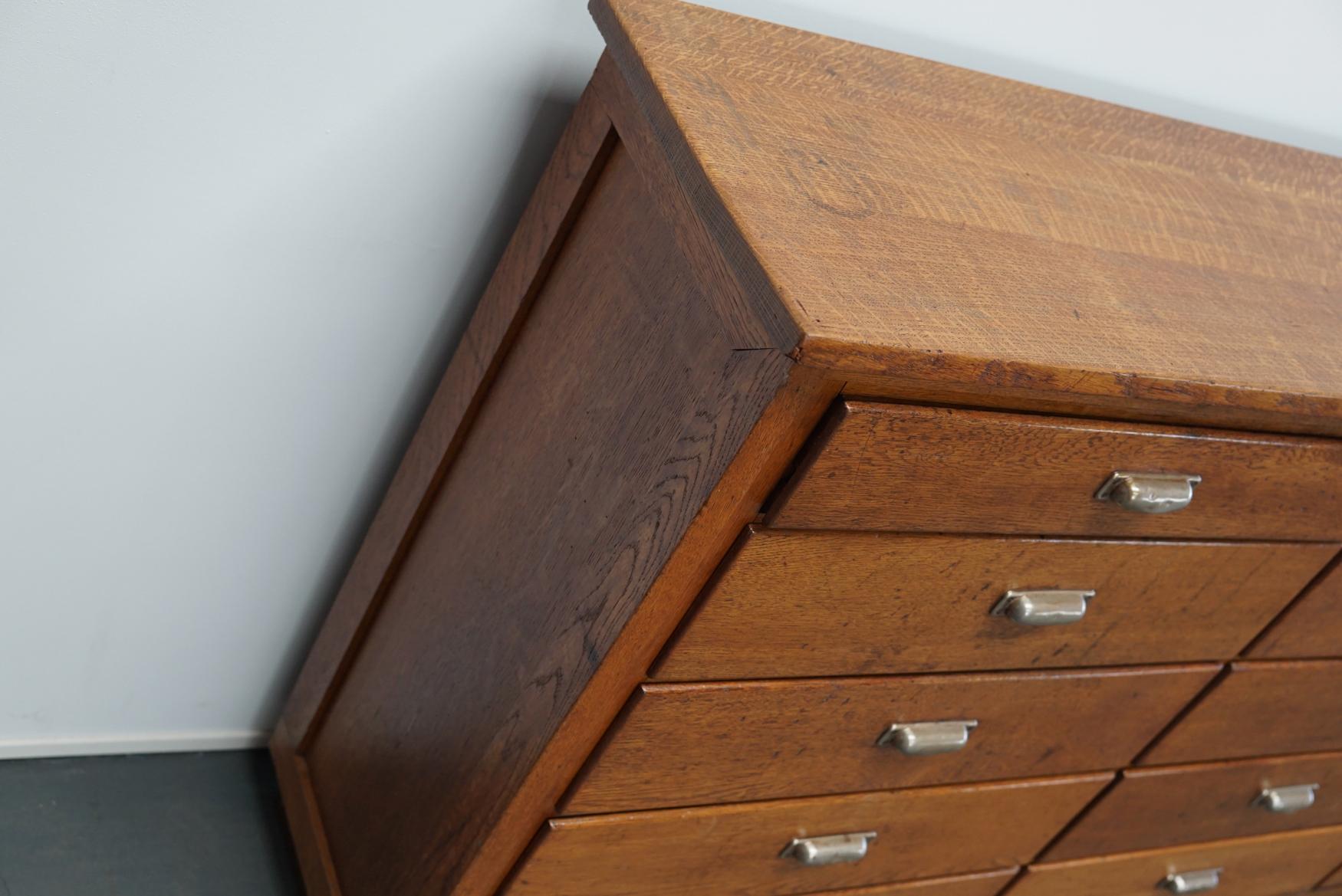 Dutch Oak Apothecary Apothecary Cabinet, 1930s In Good Condition In Nijmegen, NL