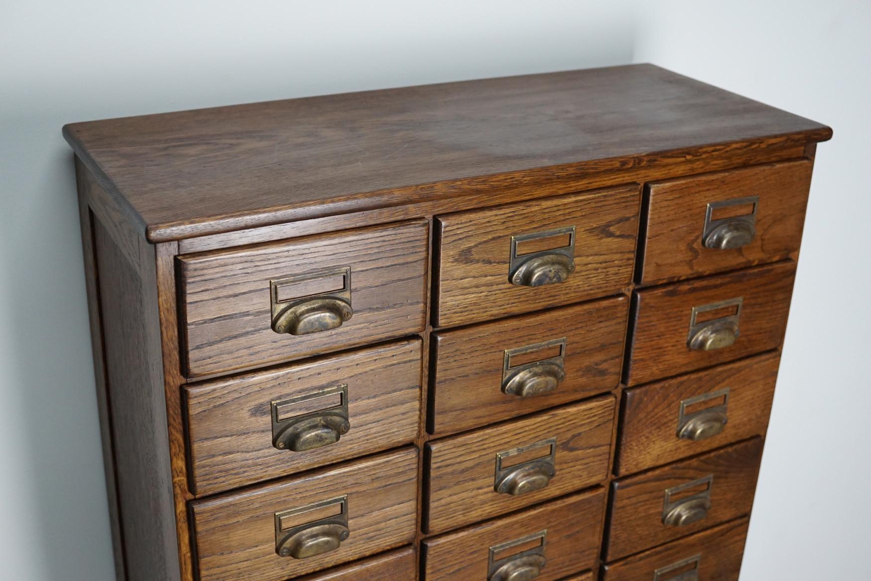 Dutch Oak Apothecary Cabinet, 1930s In Good Condition In Nijmegen, NL