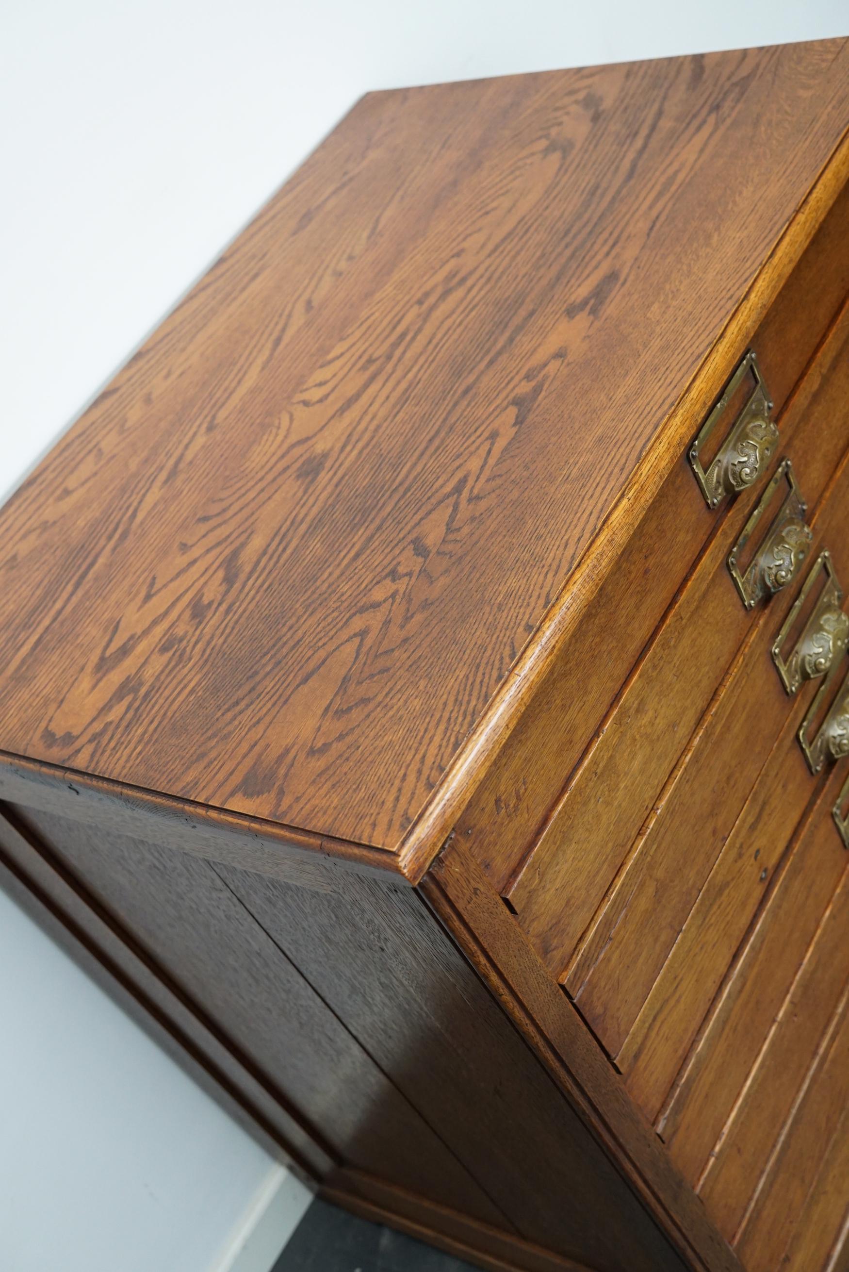 oak plan chest