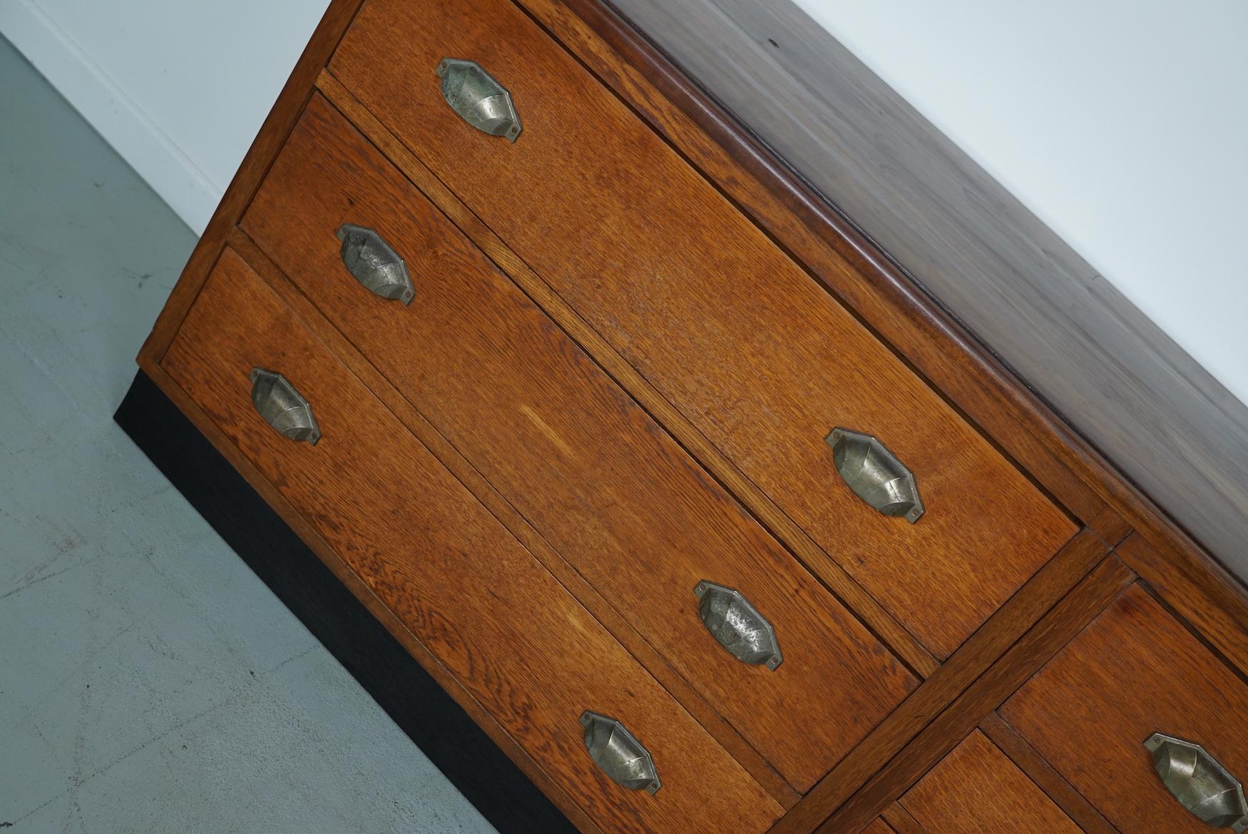 Dutch Oak Apothecary / Filing Cabinet, 1930s In Good Condition For Sale In Nijmegen, NL