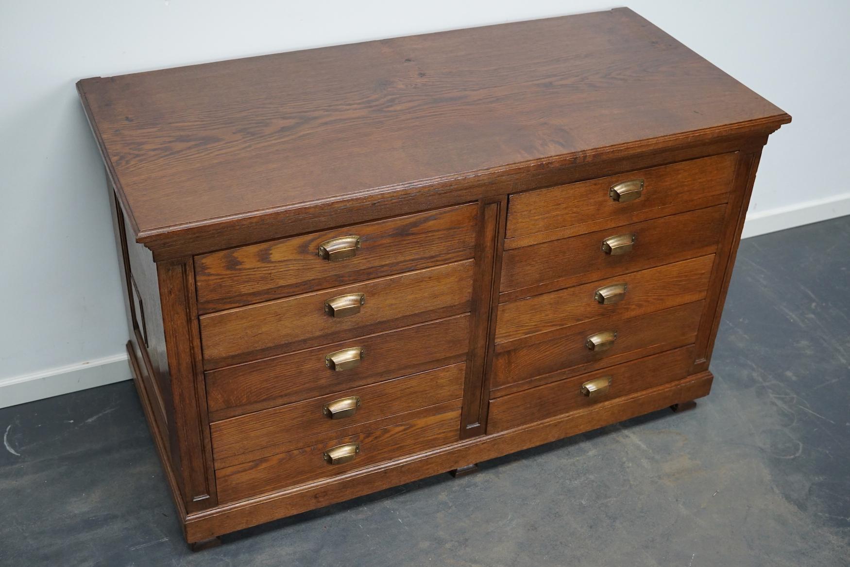 Dutch Oak Art Deco Apothecary Cabinet, 1930s 1