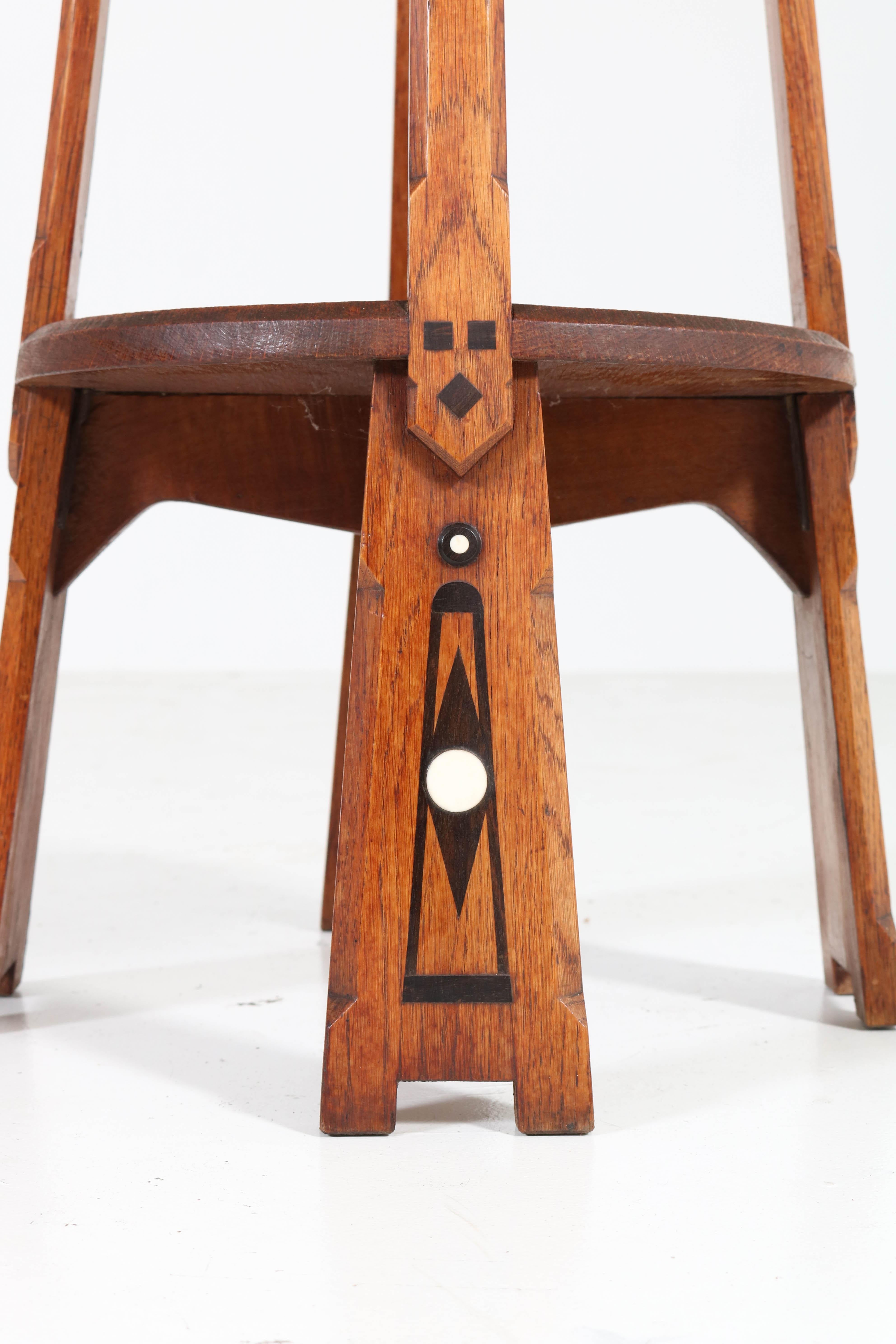 Early 20th Century Dutch Oak Art Nouveau Arts & Crafts Pedestal Table with Inlay, 1900s