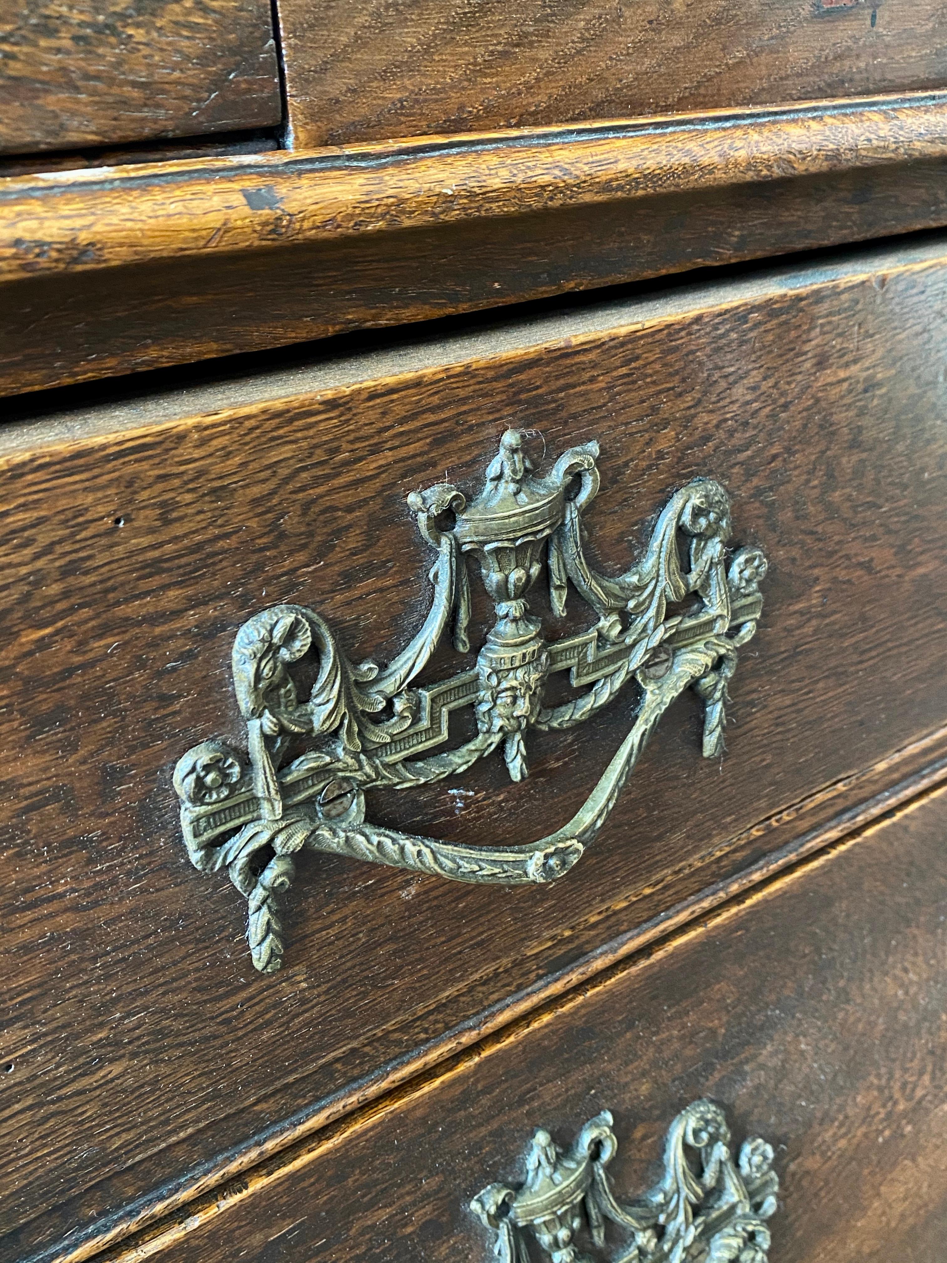 Dutch Oak Bombe Bureau Secretaire, Circa 1800 For Sale 5