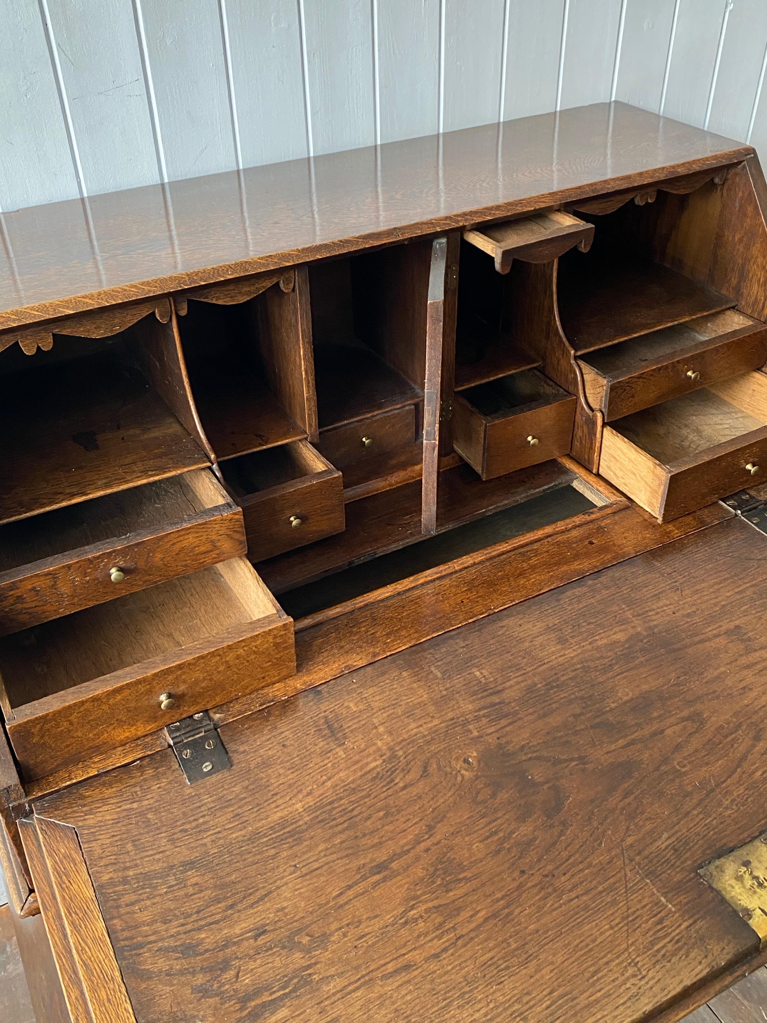 Dutch Oak Bombe Bureau Secretaire, Circa 1800 For Sale 3