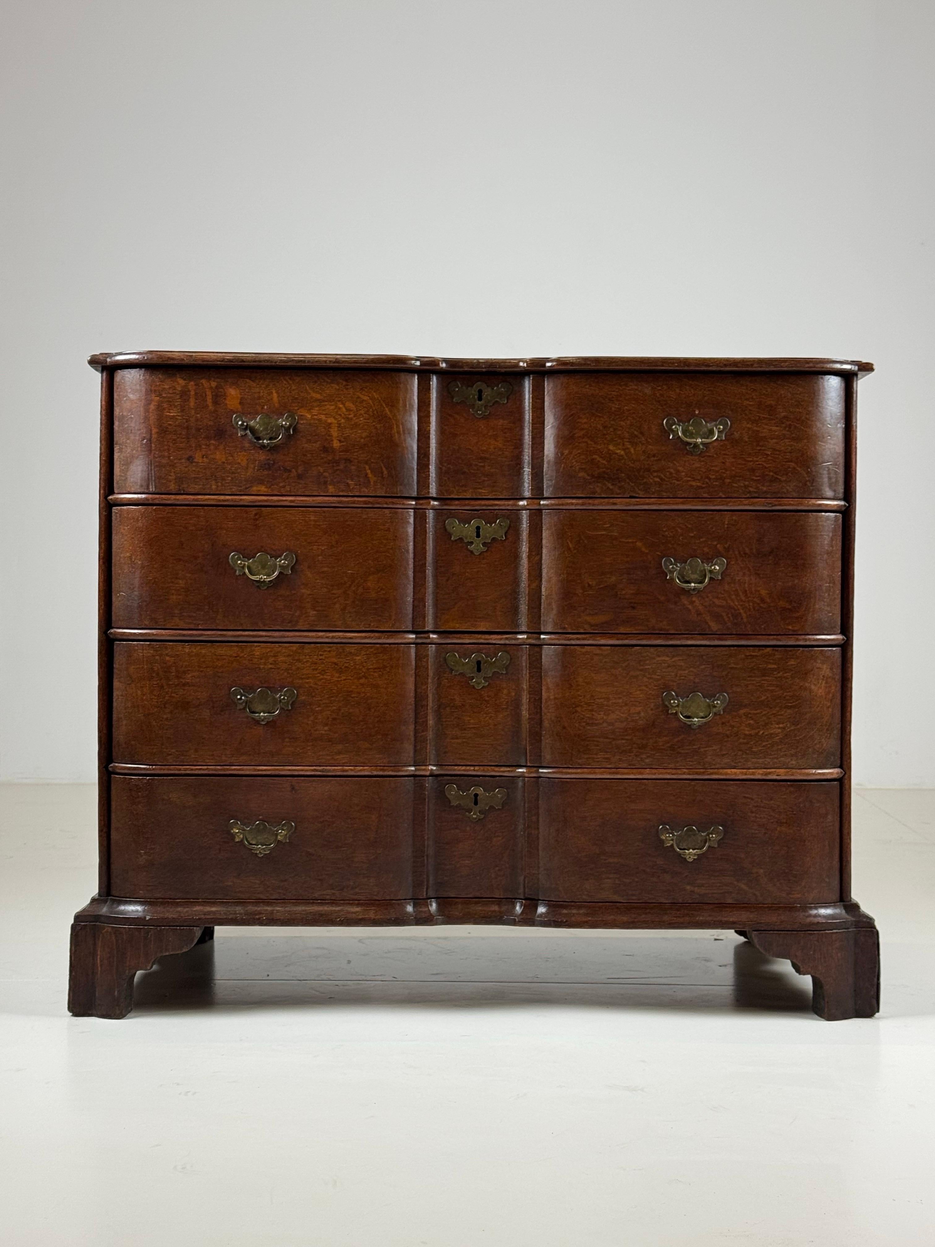 Dutch Oak Commode ca. 1760 For Sale 11