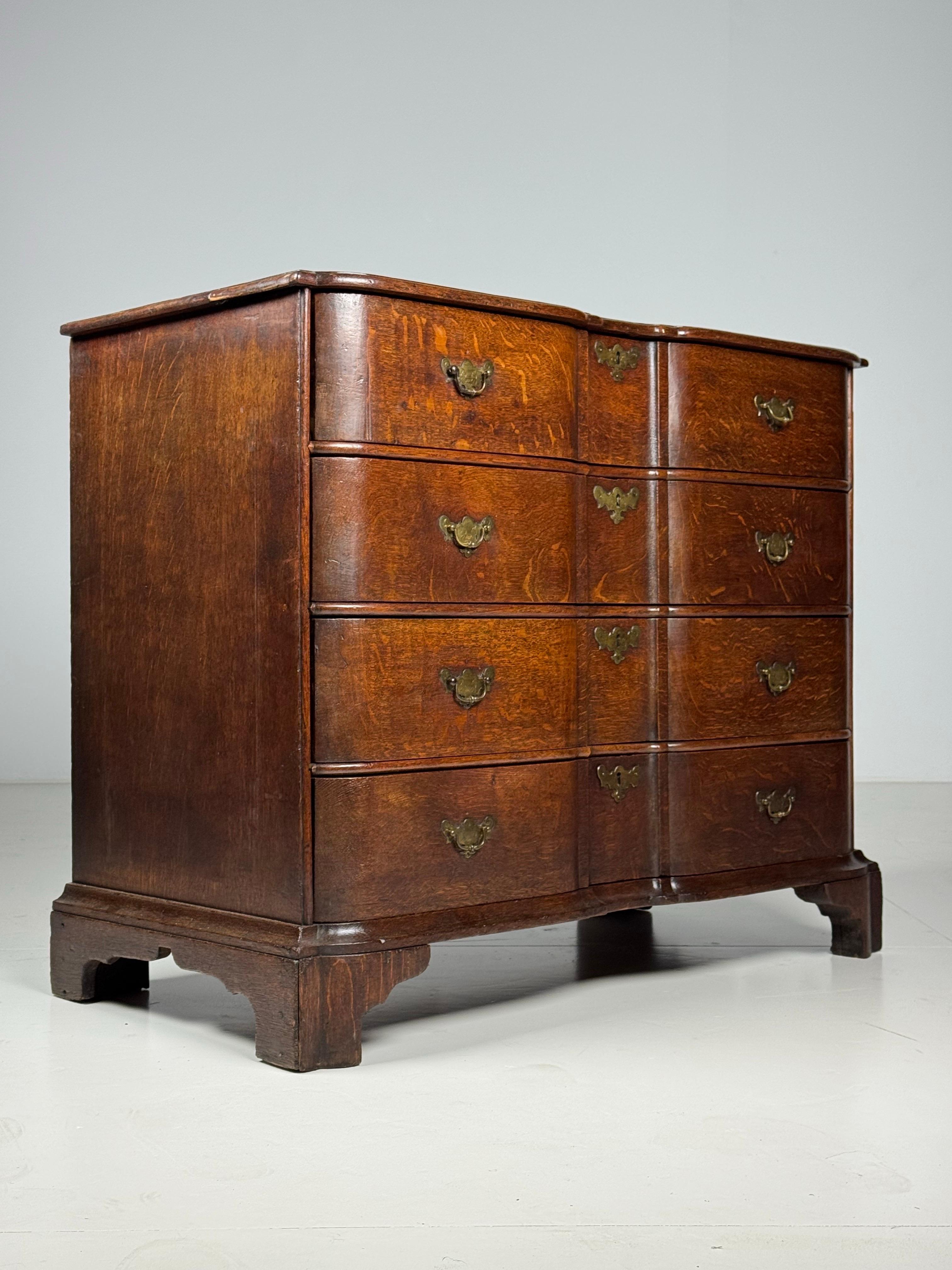Dutch Oak Commode ca. 1760 For Sale 2