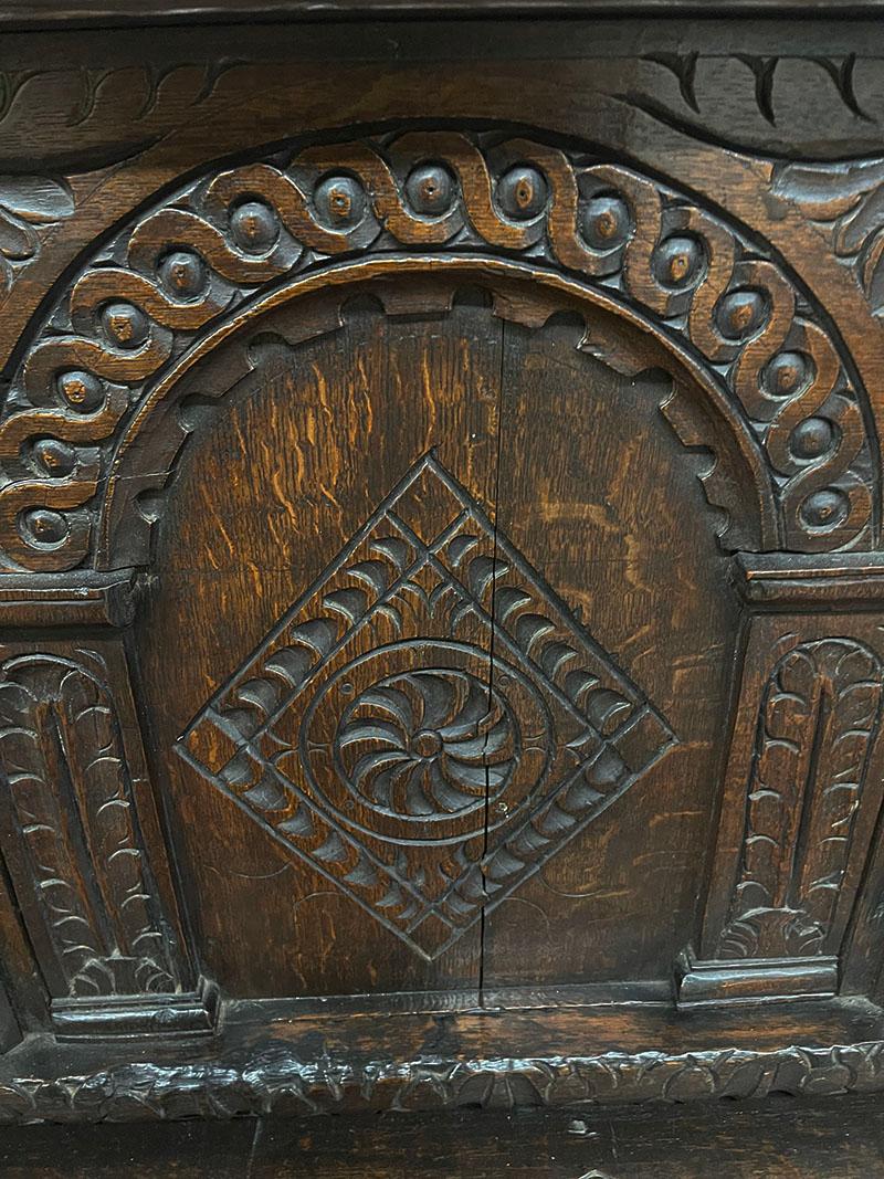Dutch oak hall bench, 18th century 5