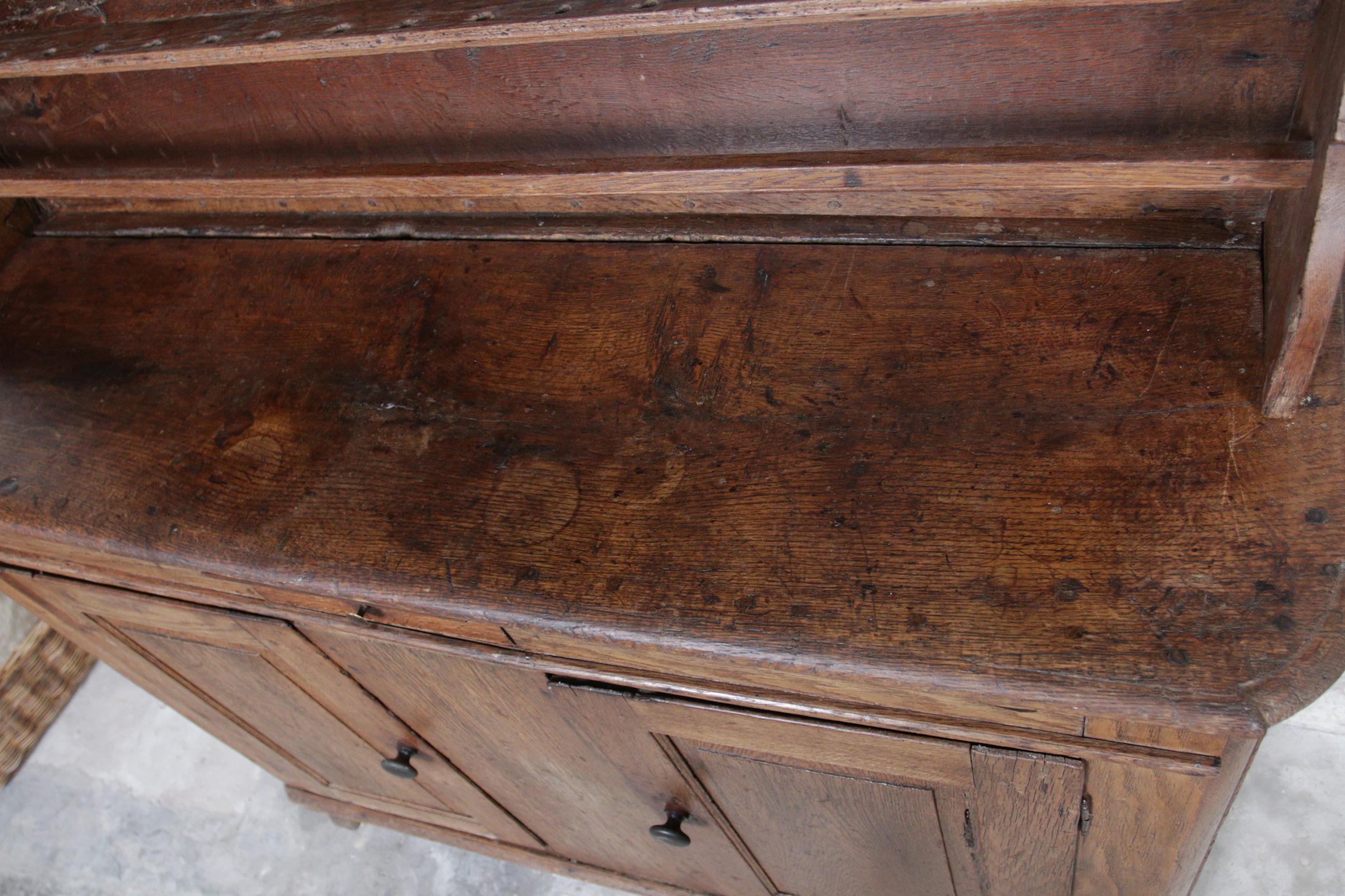 Dutch Oak Pewter Cupboard ca 1700 For Sale 6