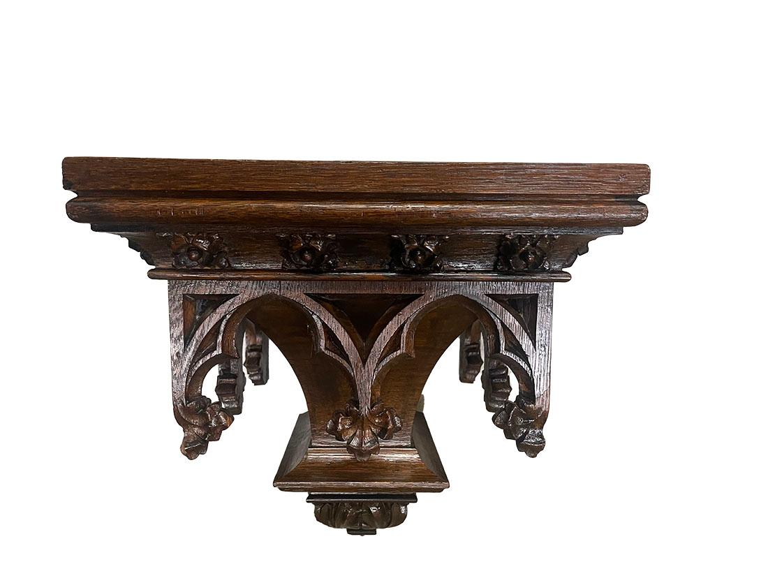 Wandkonsolen aus holländischer Eiche im gotischen Stil, um 1900 (19. Jahrhundert) im Angebot