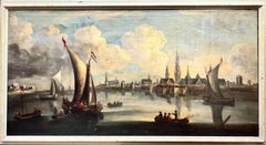 Immense peinture à l'huile de maître hollandaise du 18e siècle représentant une ville commerçante occupée, un port et des navires