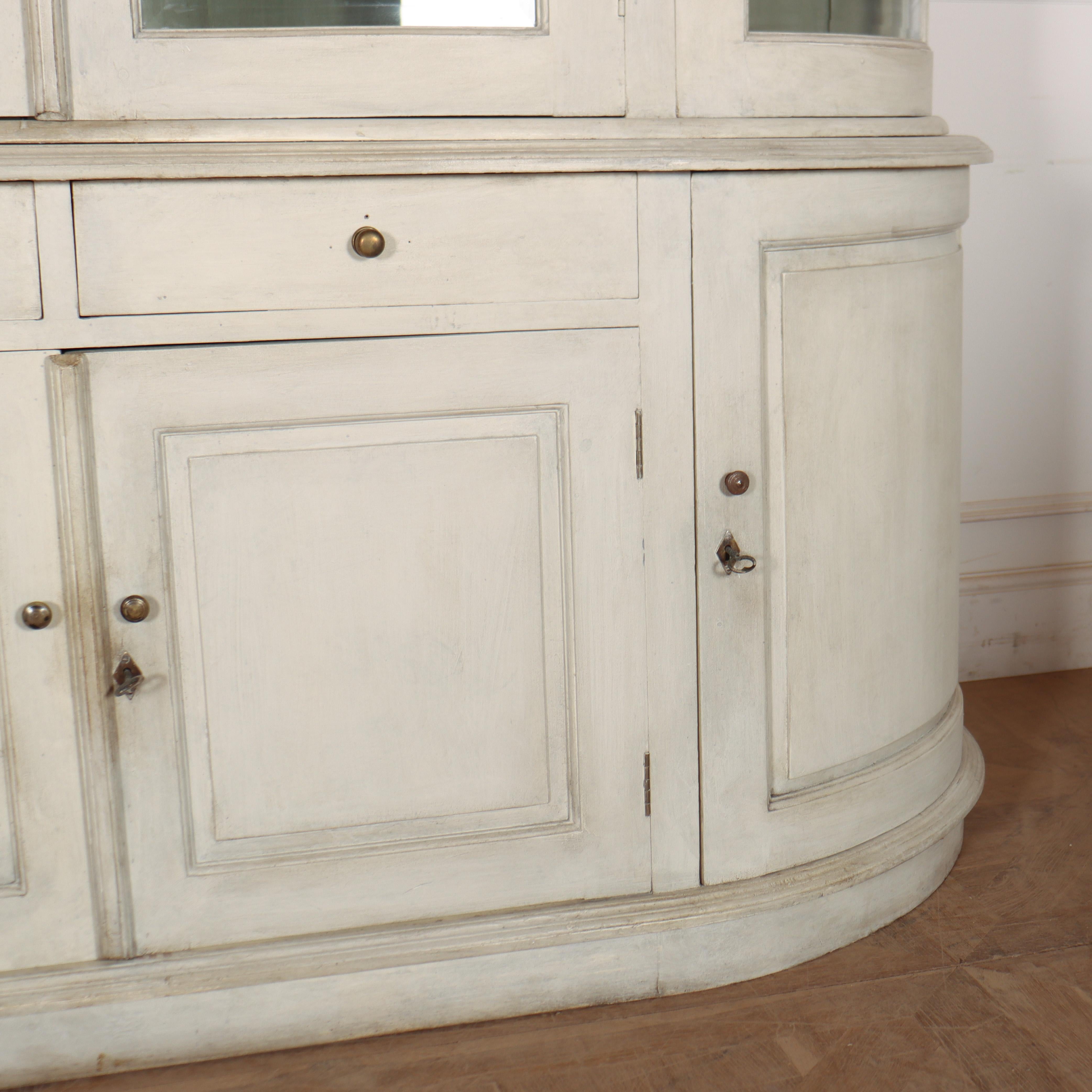 Niederländisch bemalte Küchenkommode im Zustand „Gut“ im Angebot in Leamington Spa, Warwickshire