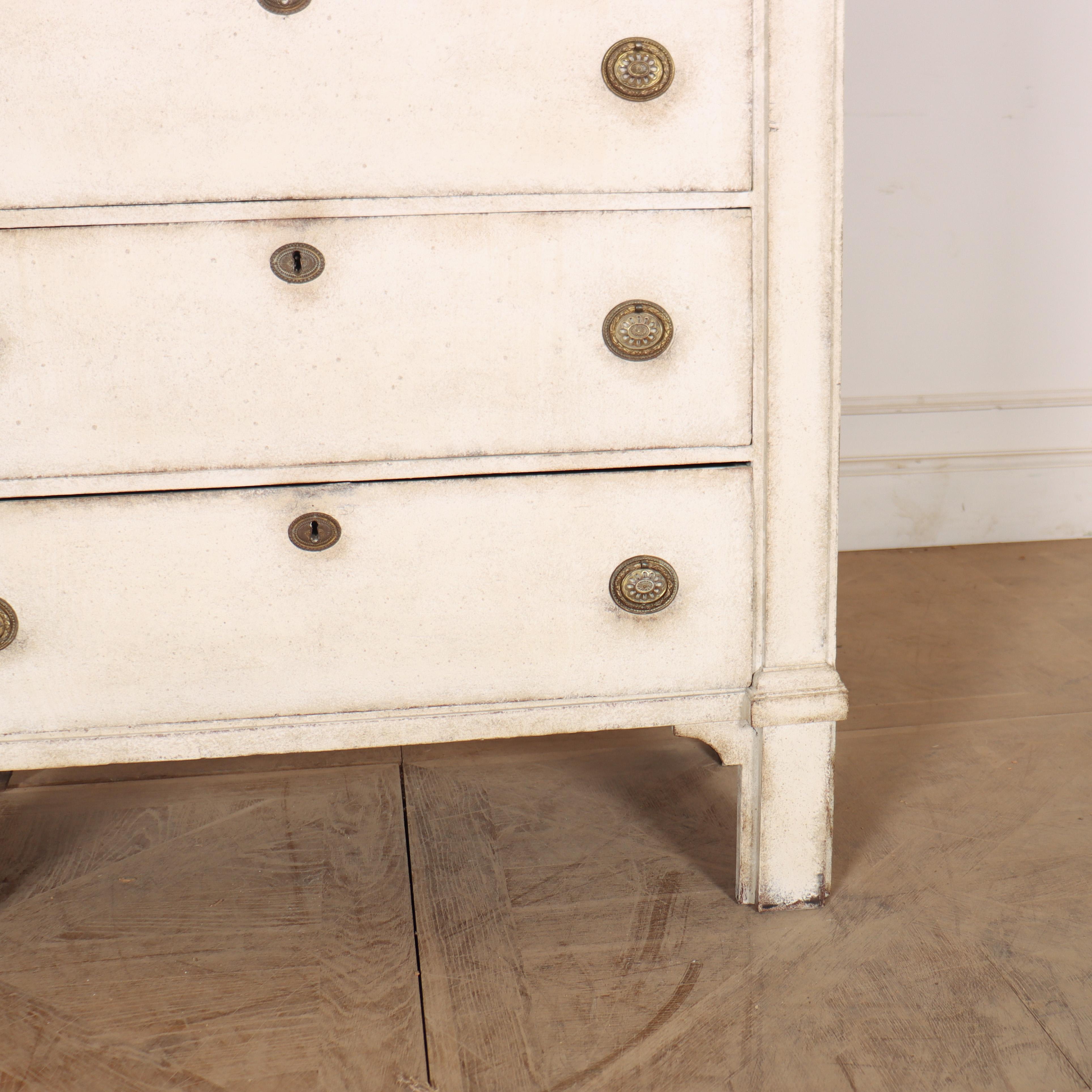 Dutch Painted Tall Boy Chest of Drawers im Zustand „Gut“ im Angebot in Leamington Spa, Warwickshire