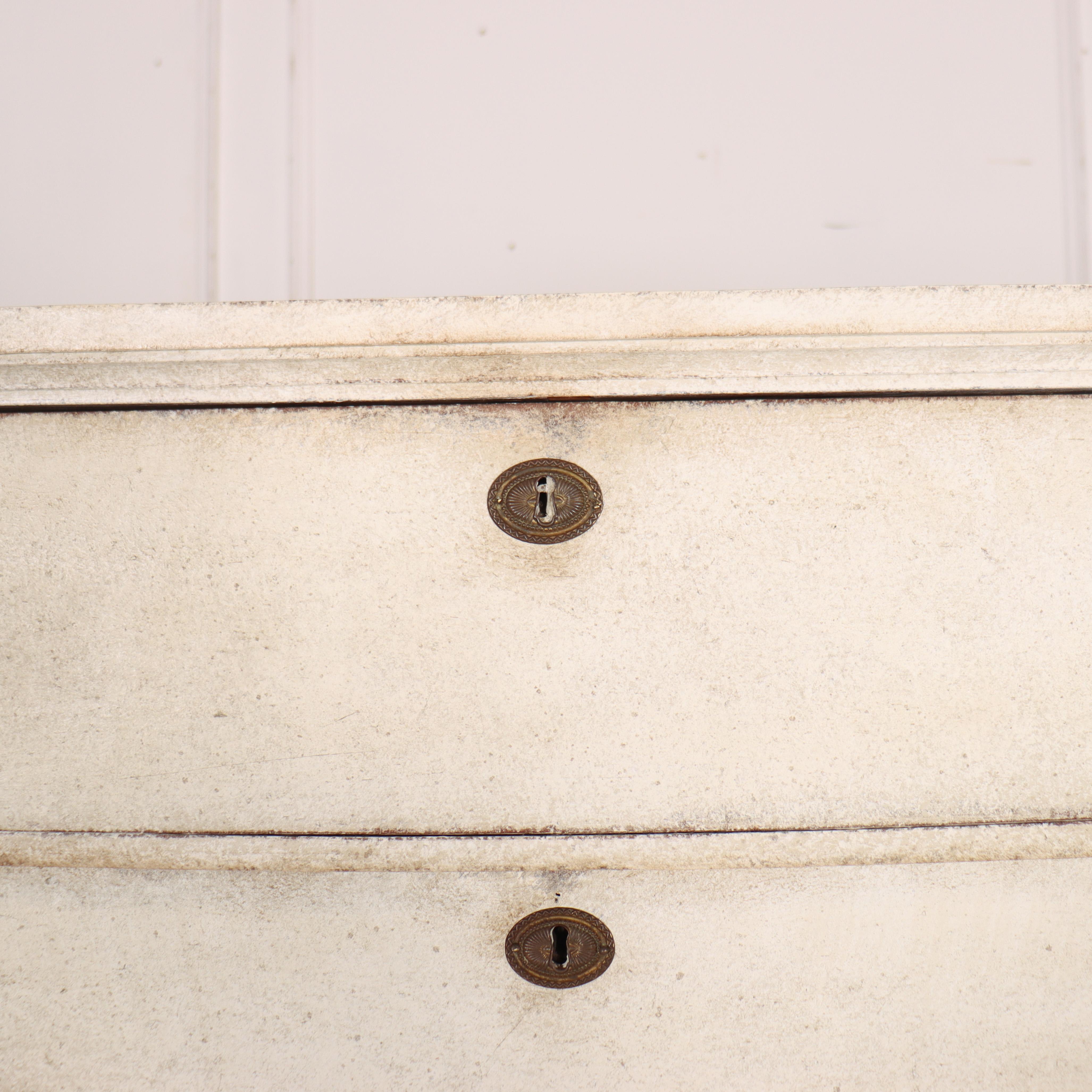 Dutch Painted Tall Boy Chest of Drawers (19. Jahrhundert) im Angebot