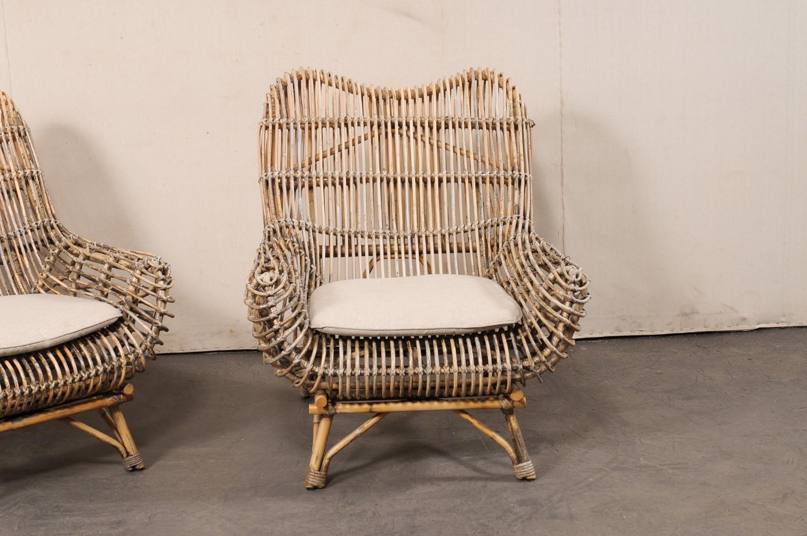 20th Century Dutch Pair of Bamboo & Rattan Lounge Chairs For Sale