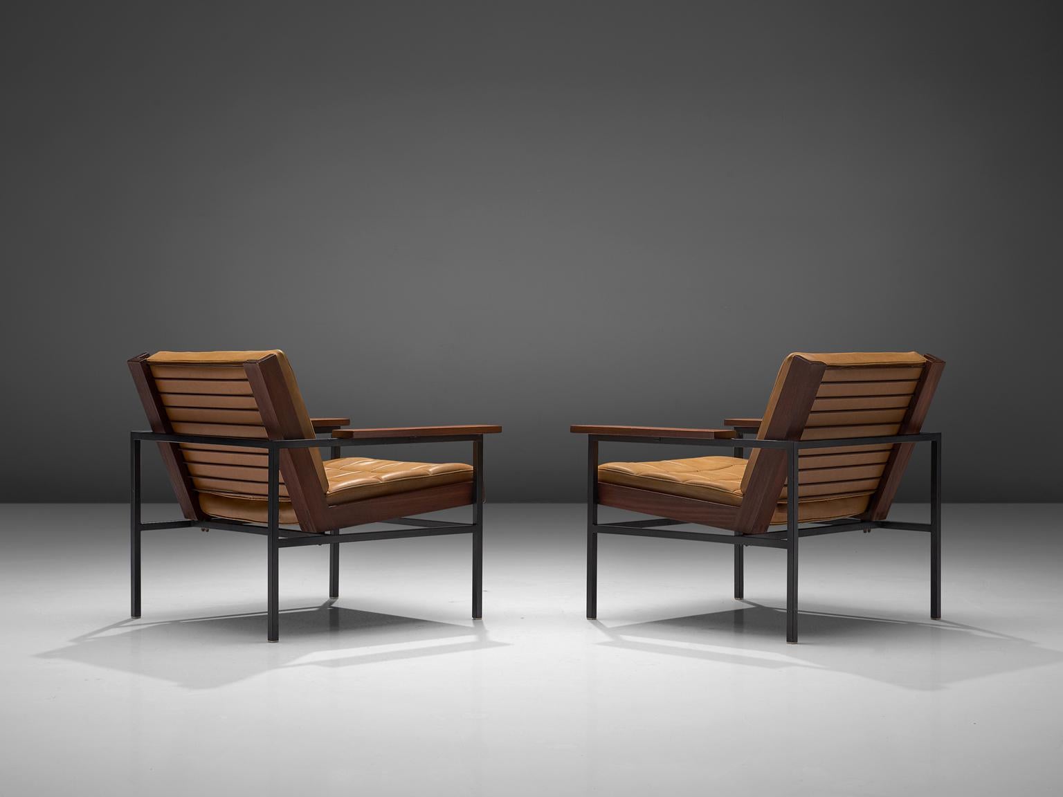 steel frame lounge chair