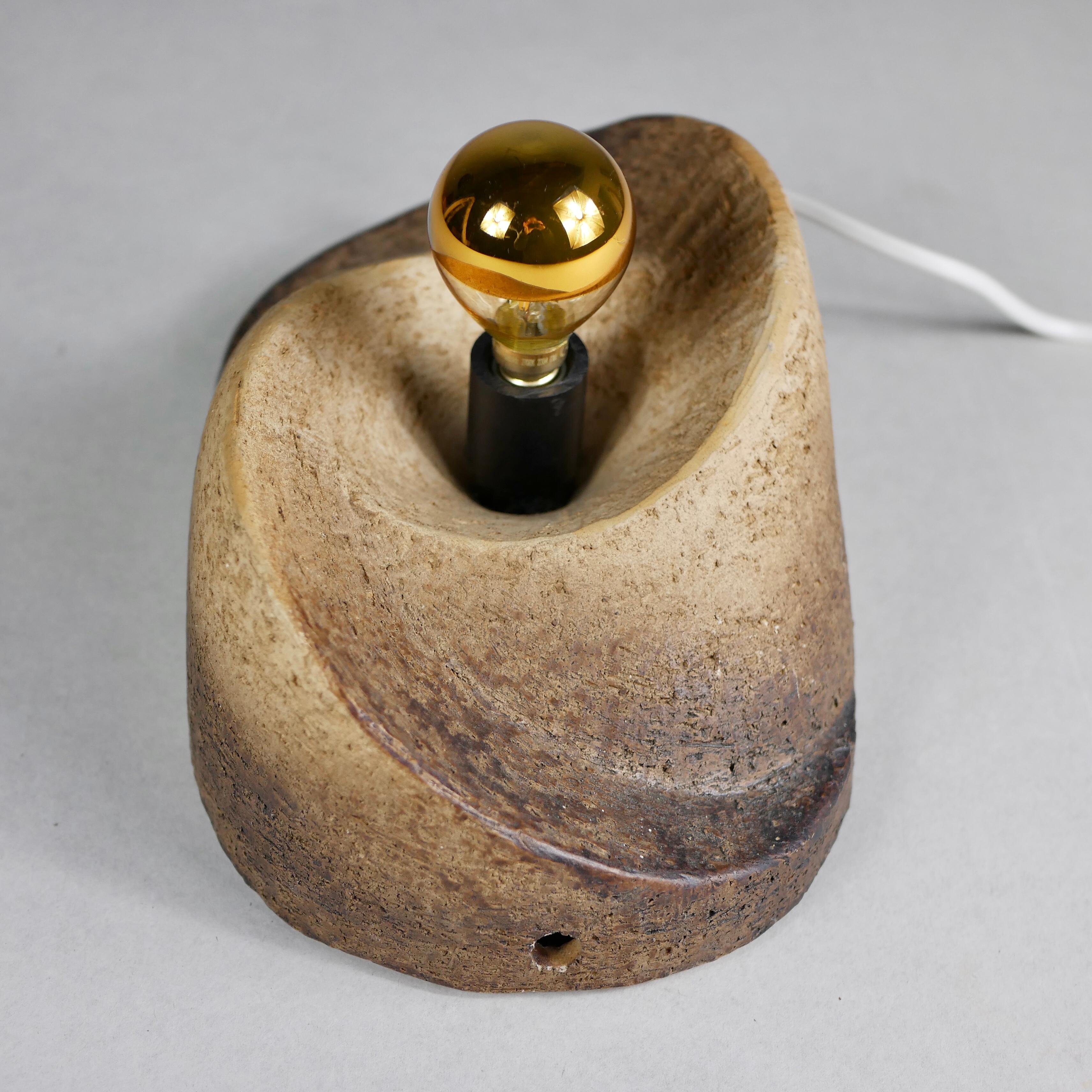 Lampe de table ou applique hollandaise en forme de galet en céramique, 1970 en vente 5