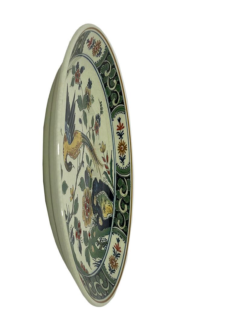 Niederländischer polychromer Delft Porceleyne Fles kleiner Wandteller, 1964 im Angebot 1