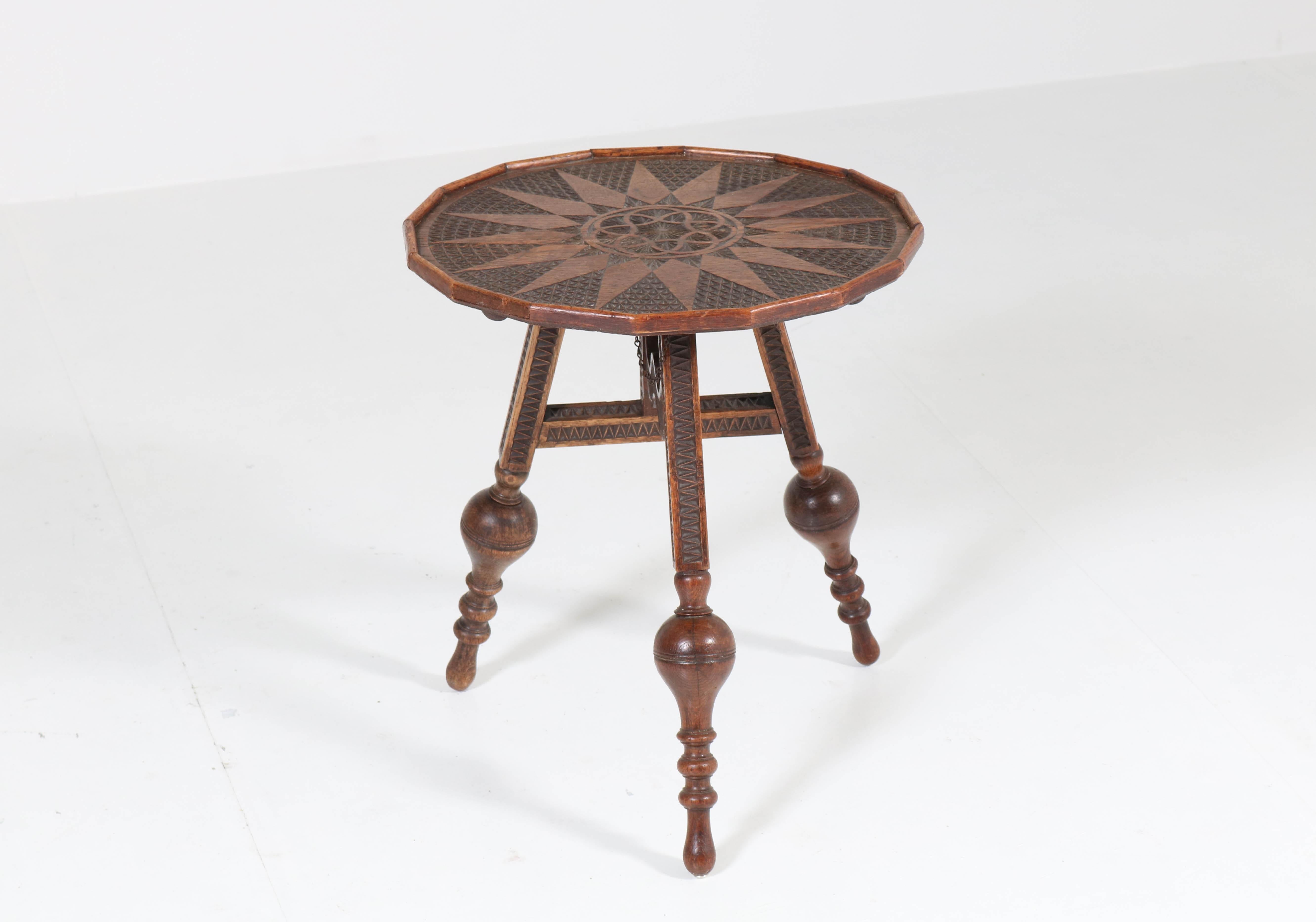 Dutch Renaissance Revival Tilt-Top Flap a/d Wand Table, 1900s 2