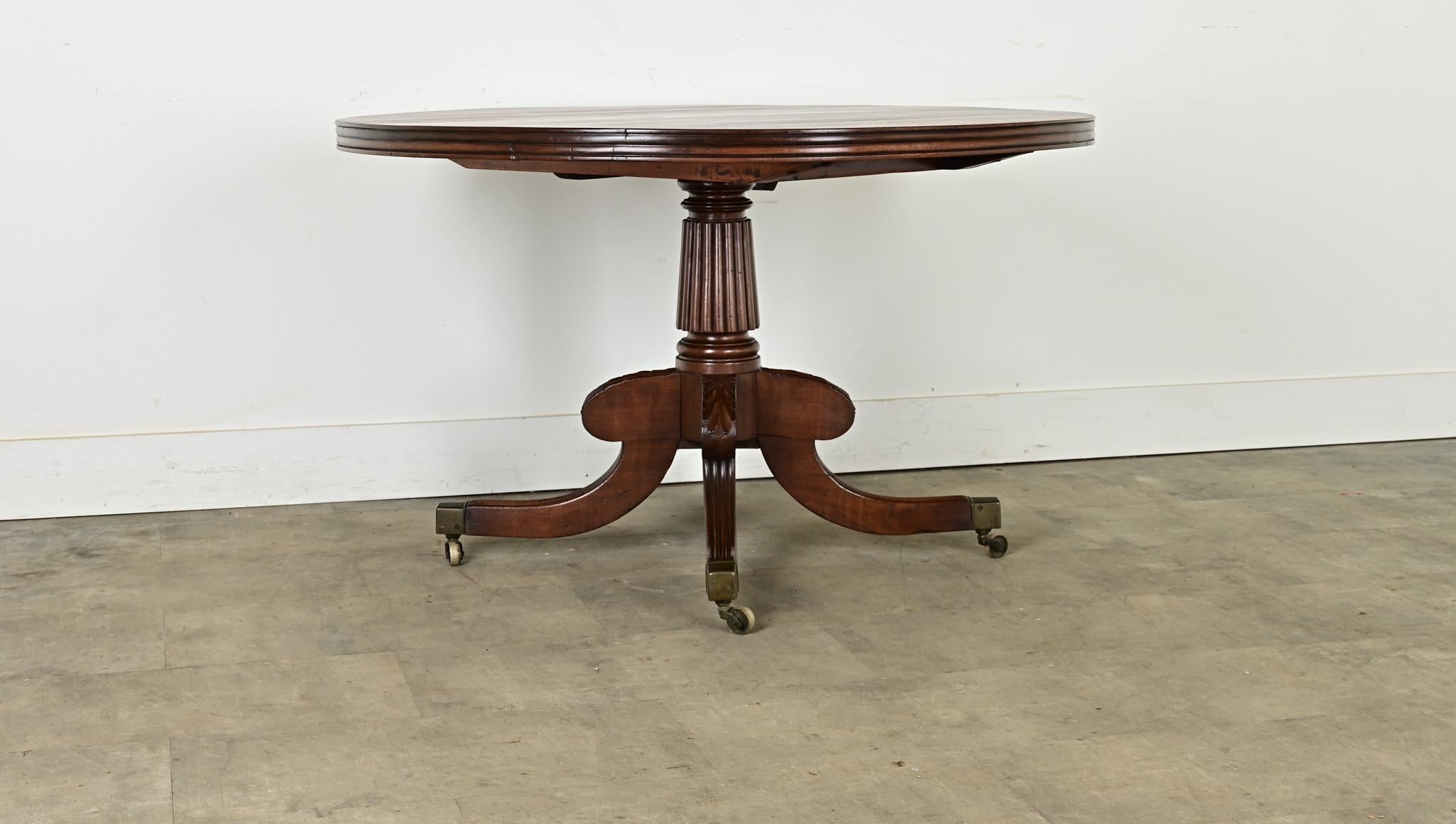 Hand-Carved Dutch Round Pedestal Base Dining Table