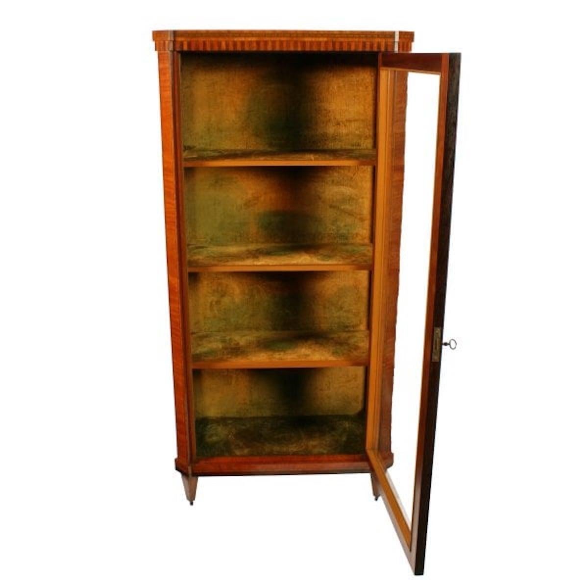 Dutch Satinwood Cabinet, 19th Century  In Excellent Condition For Sale In Southall, GB