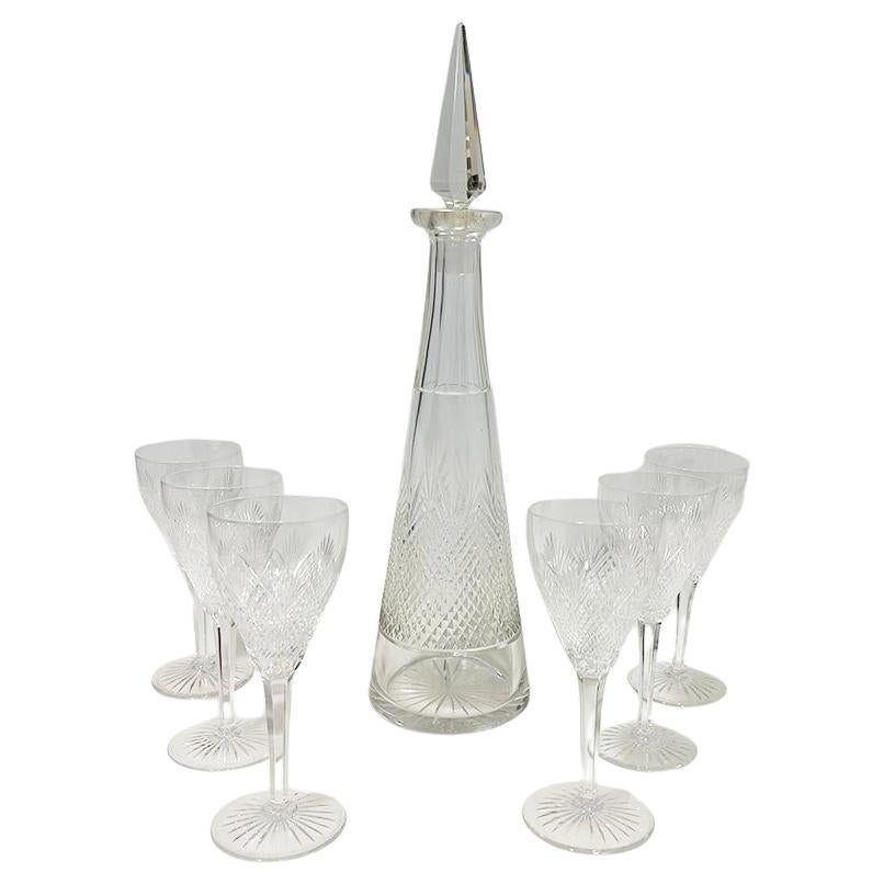 Dutch set of diamond and fan crystal cut decanter and wine glasses, ca 1890 For Sale