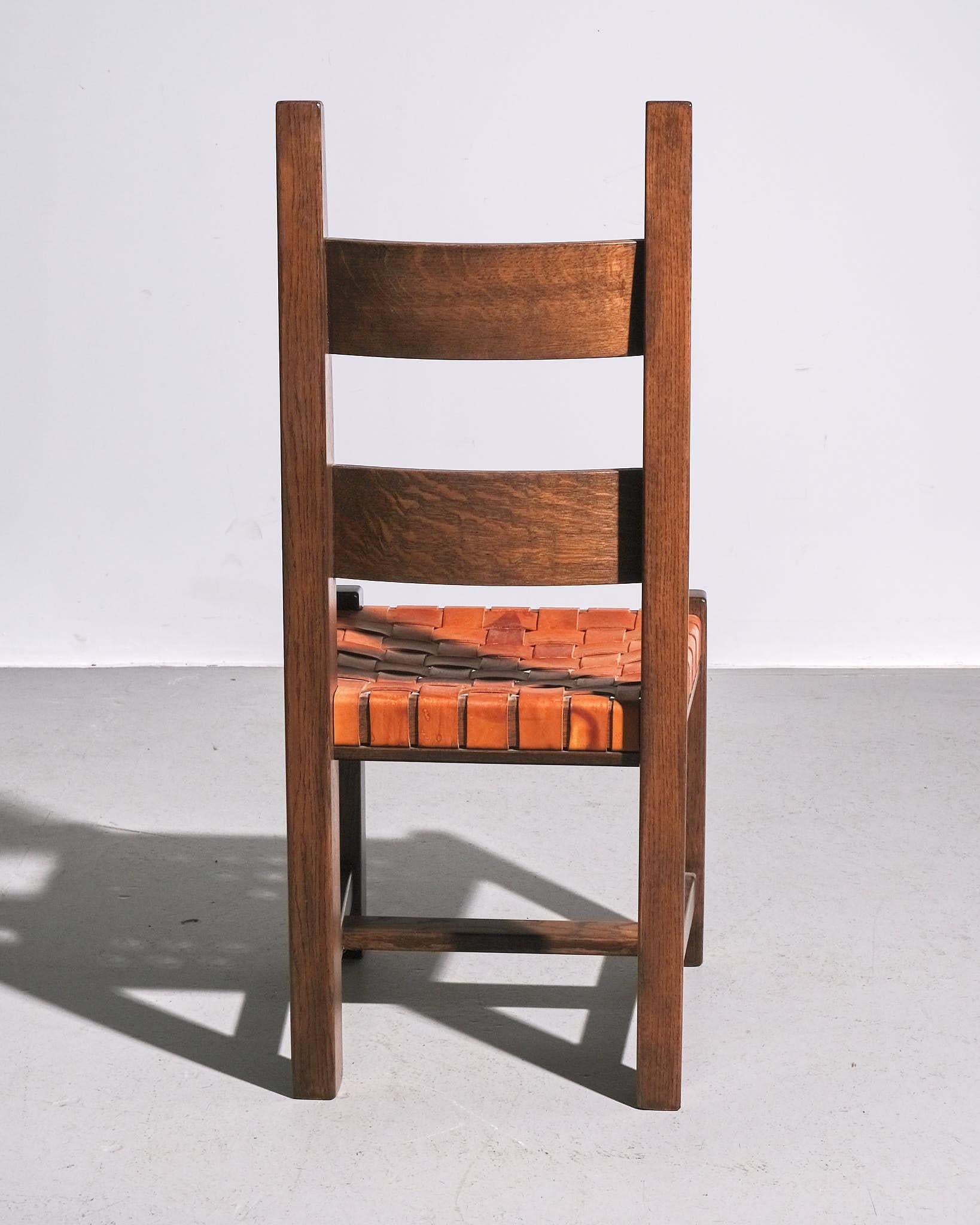 Olandese Set olandese di sei sedie da pranzo in Oak e pelle in vendita