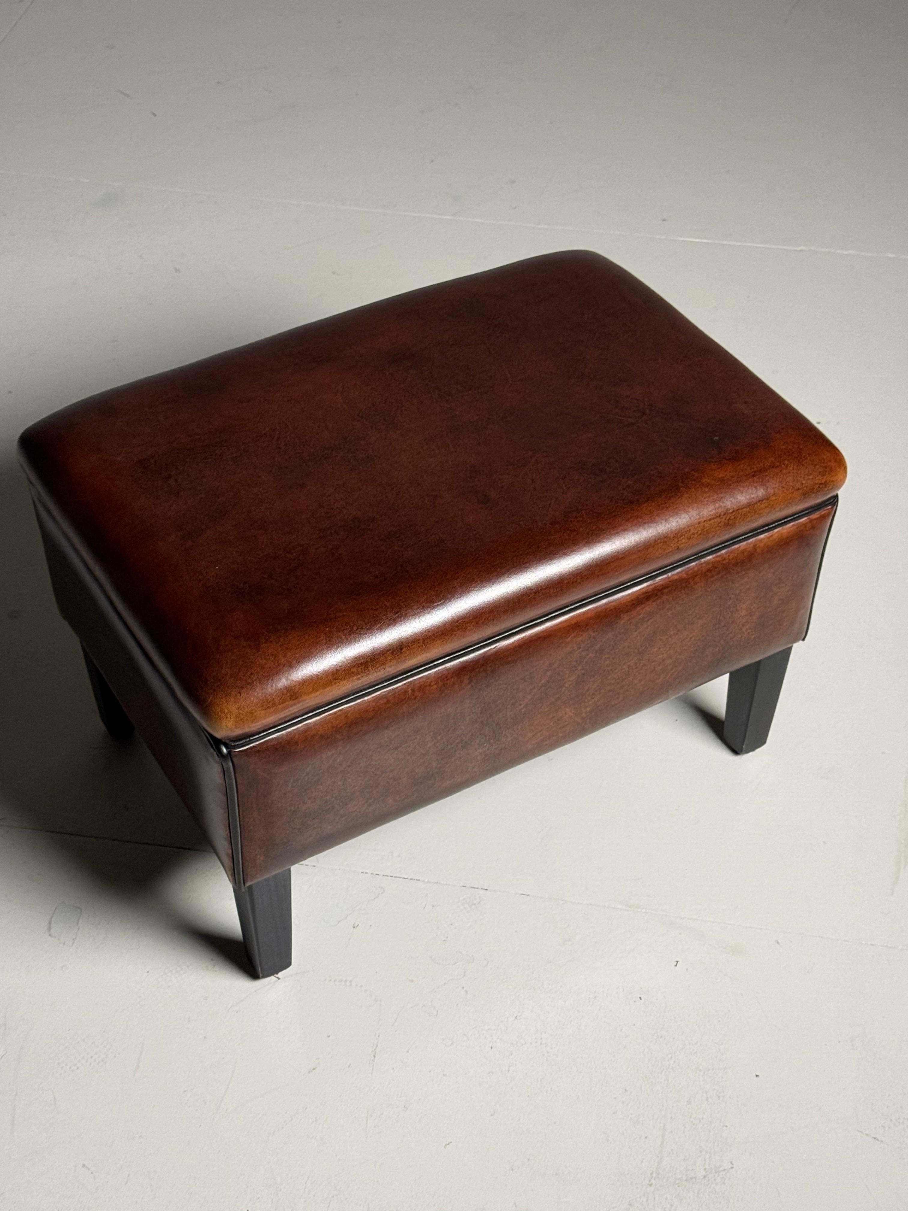 Fin du 20e siècle Tabouret en peau de mouton hollandais classique en vente