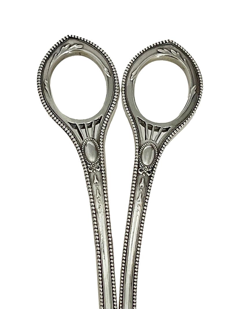 Dutch silver Art Nouveau grape scissors by Kempen & Sons, Voorschoten, ca 1910 For Sale 3