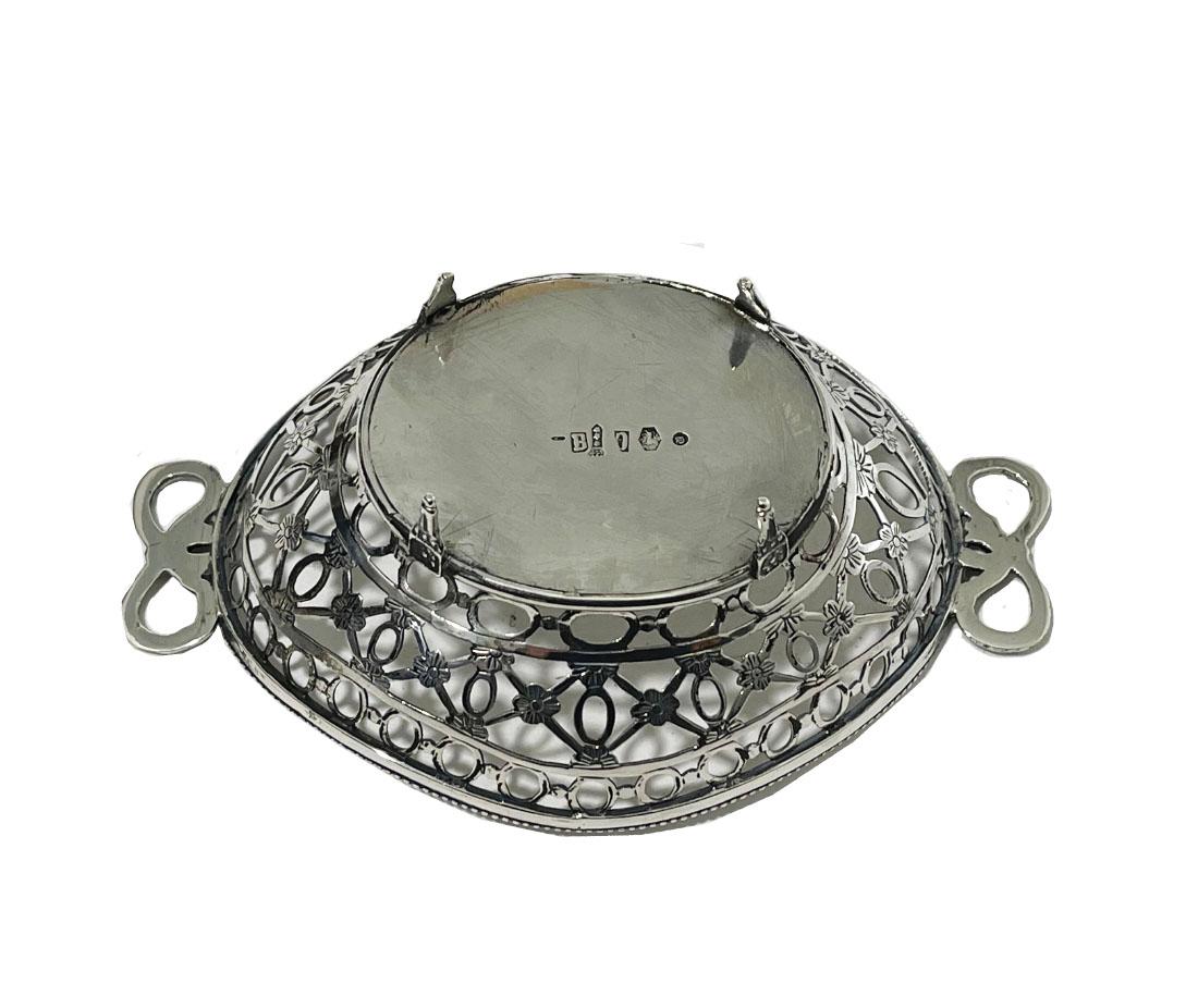 20th Century Dutch Silver Bonbon Basket with Bow Handles, 1904 For Sale