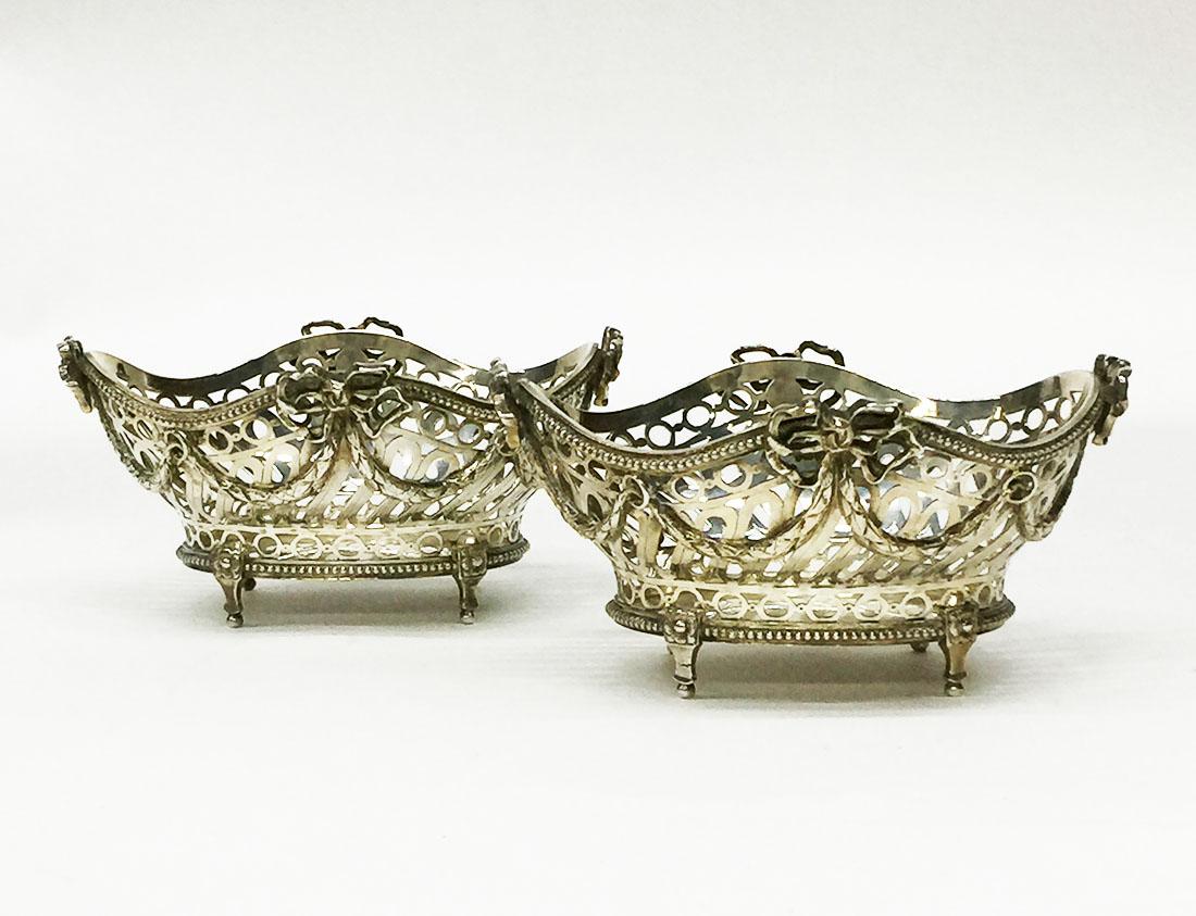 Dutch Silver bonbon baskets from Reeser and Son, Fa. G.C. The Hague, 1902 For Sale 3