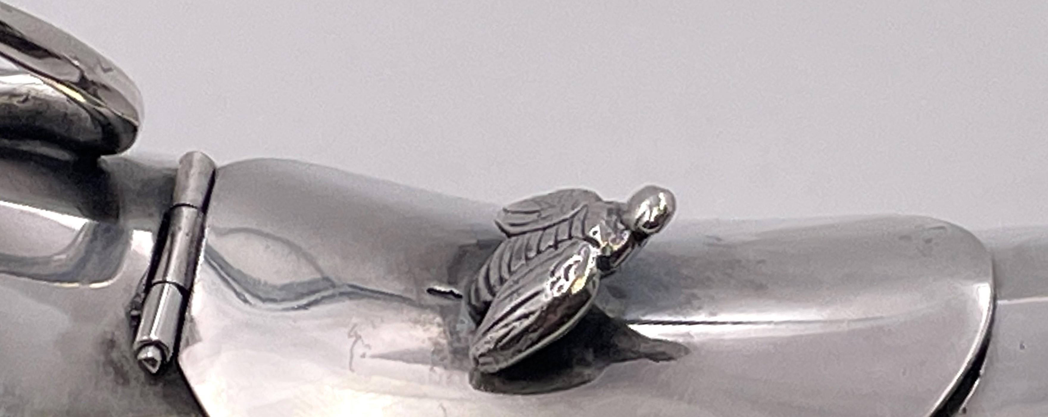 Dutch Silver Cow Creamer with Bee Motif from 20th Century For Sale 2