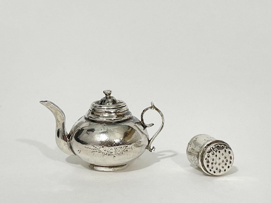 Dutch silver miniature coffee pot by Johannes Hendrik Bing, 1847-1878 For Sale 1