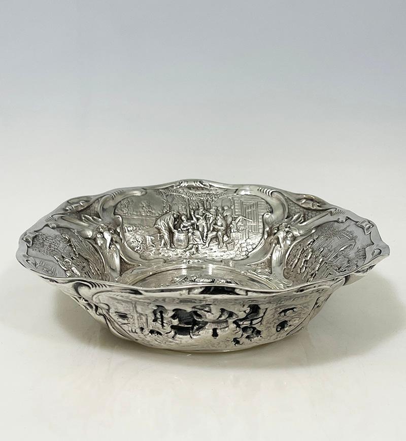 Cuenco ovalado de plata holandesa, panera de Schoorl/ Krot, Amsterdam, fechado en 1928 Holandés en venta