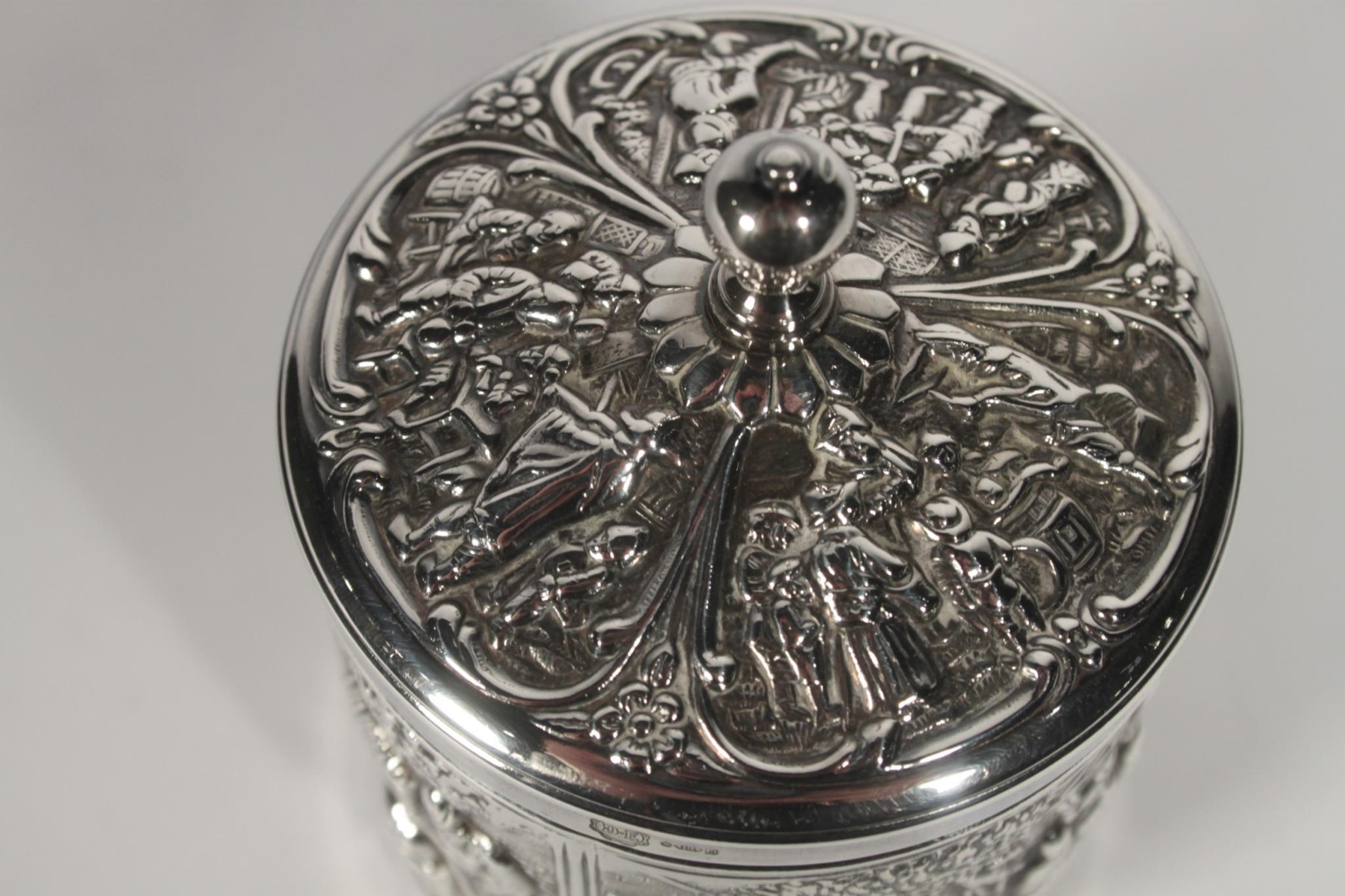 Dutch Silver Plate Trinket Box Casket 1930 Hallmark In Good Condition For Sale In Potters Bar, GB