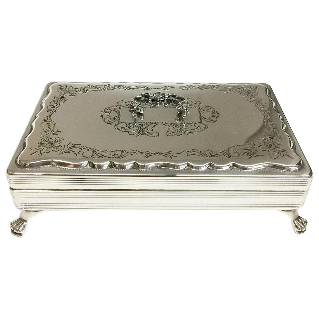 Cucharas mocca de plata holandesa, en caja de plata de estilo Biedermeier, 1958 en venta