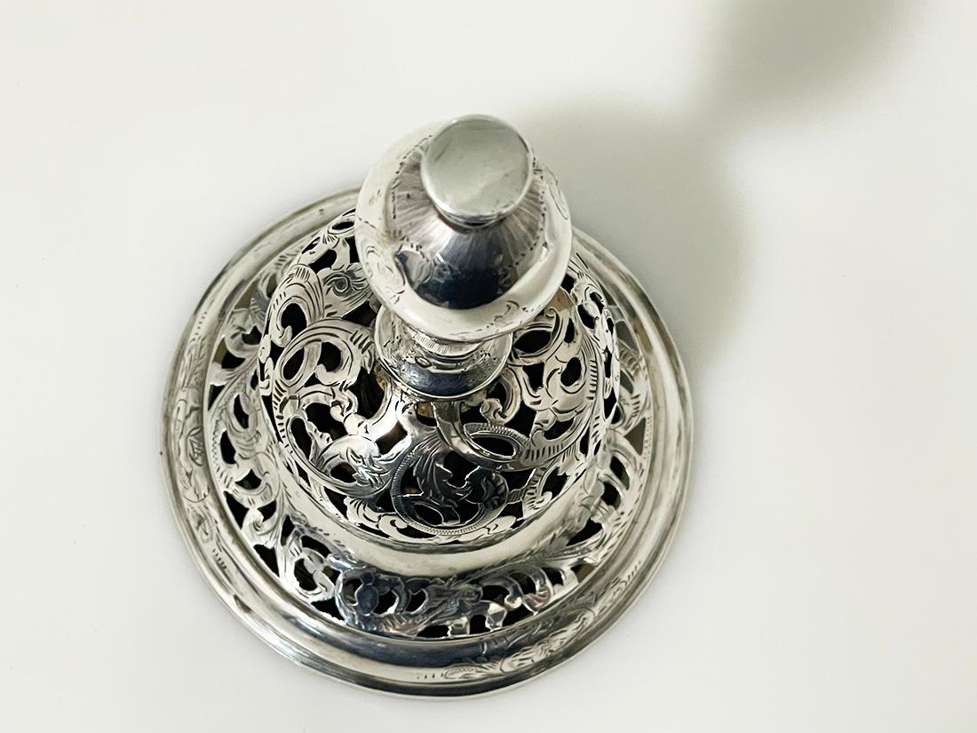 Niederländische Tischglocke aus Silber von Johannes Antonius Melis s'-Hertogenbosch, 1860 im Zustand „Gut“ im Angebot in Delft, NL