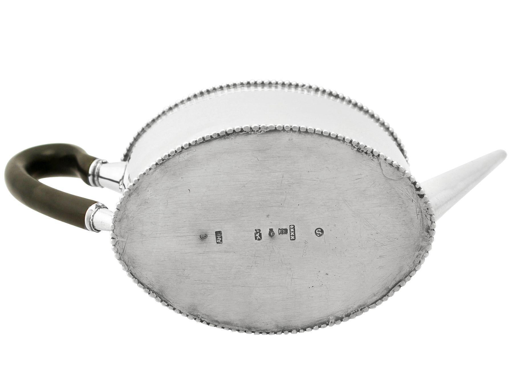 Théière en argent hollandaise du 19ème siècle en vente 8