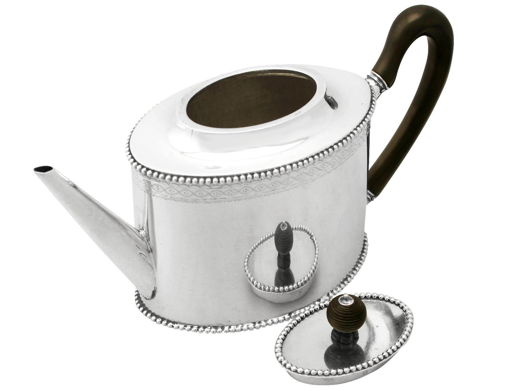 19th Century Dutch Silver Teapot In Excellent Condition For Sale In Jesmond, Newcastle Upon Tyne