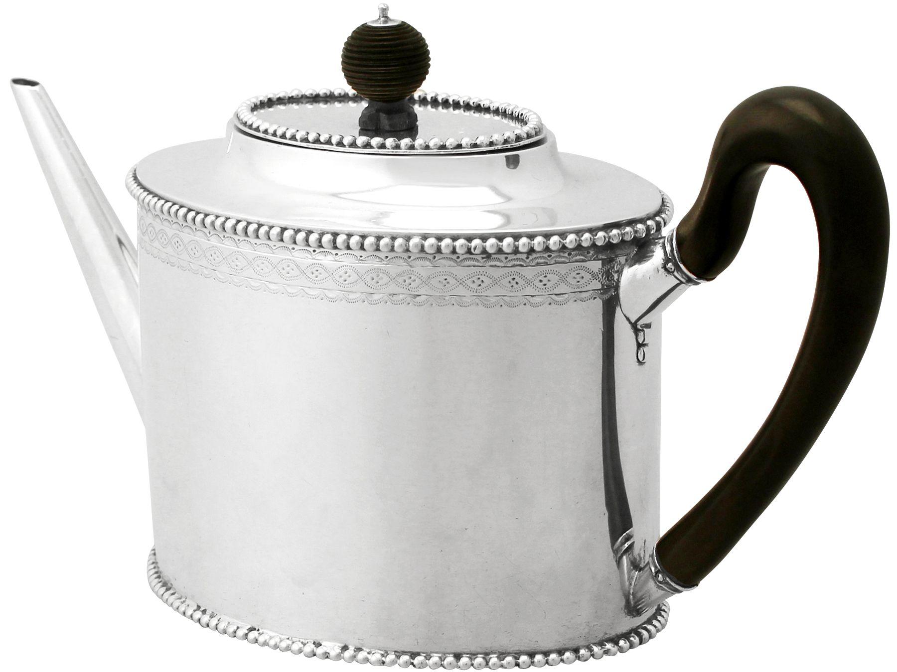 Early 19th Century 19th Century Dutch Silver Teapot For Sale
