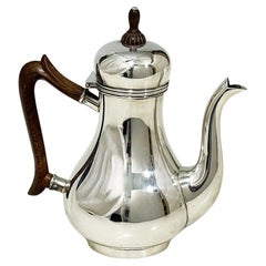 modelo de cafetera holandesa de plata muy pequeña  "Jacobi" de Van Kempen & Begeer, 1965