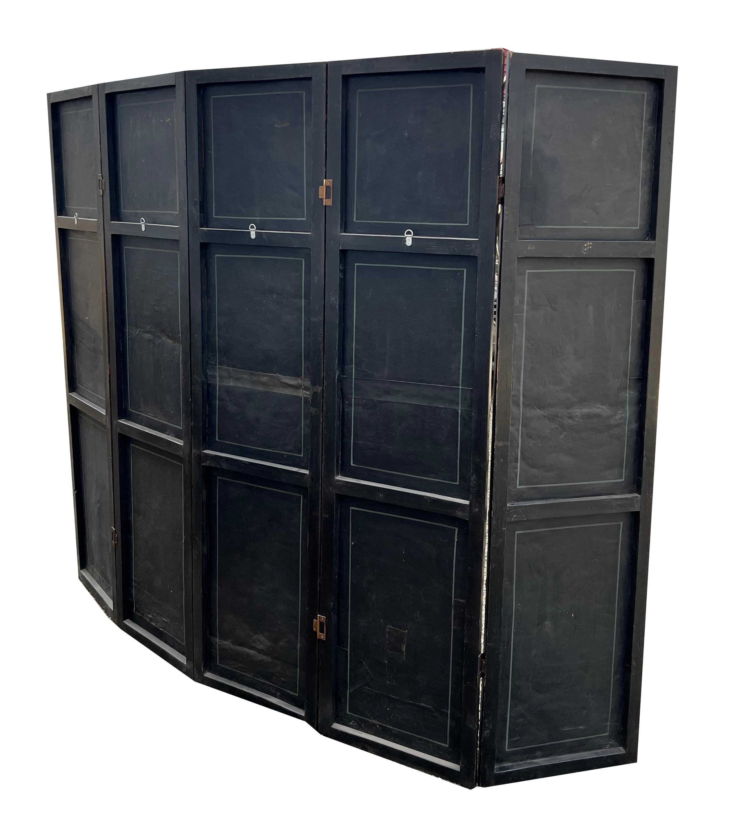 Dutch Six Panel Chinoiserie Decorated Leather Screen For Sale 4
