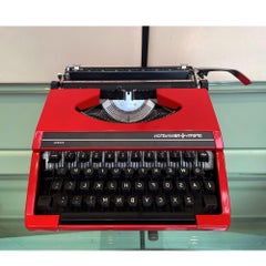 Dutch Sperry Remington Idool Typewriter Red with Case Working Vintage 1980s