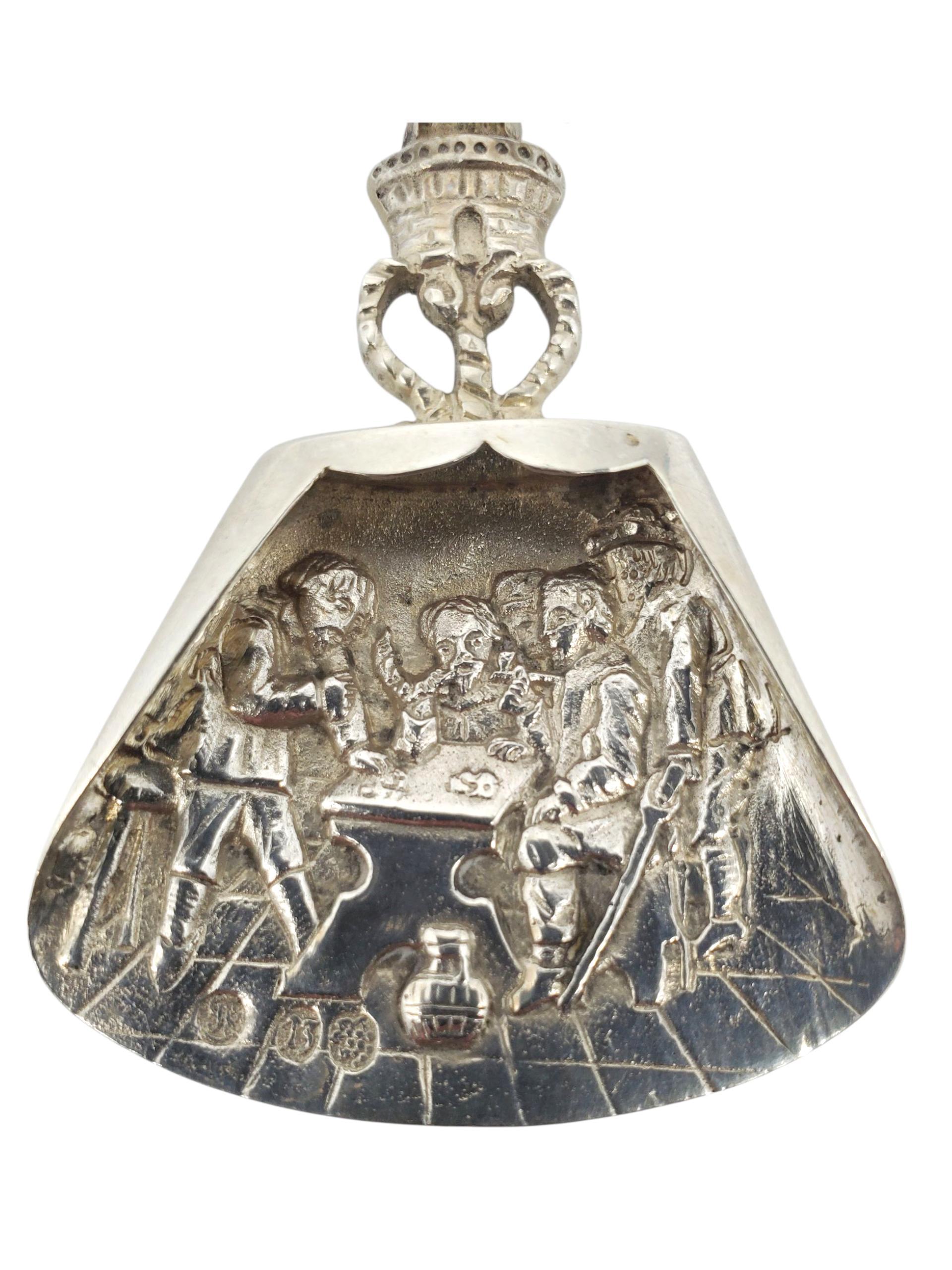 Cucchiaio a pala in argento sterling olandese con scena di taverna e mulino a vento #22670 in vendita 2