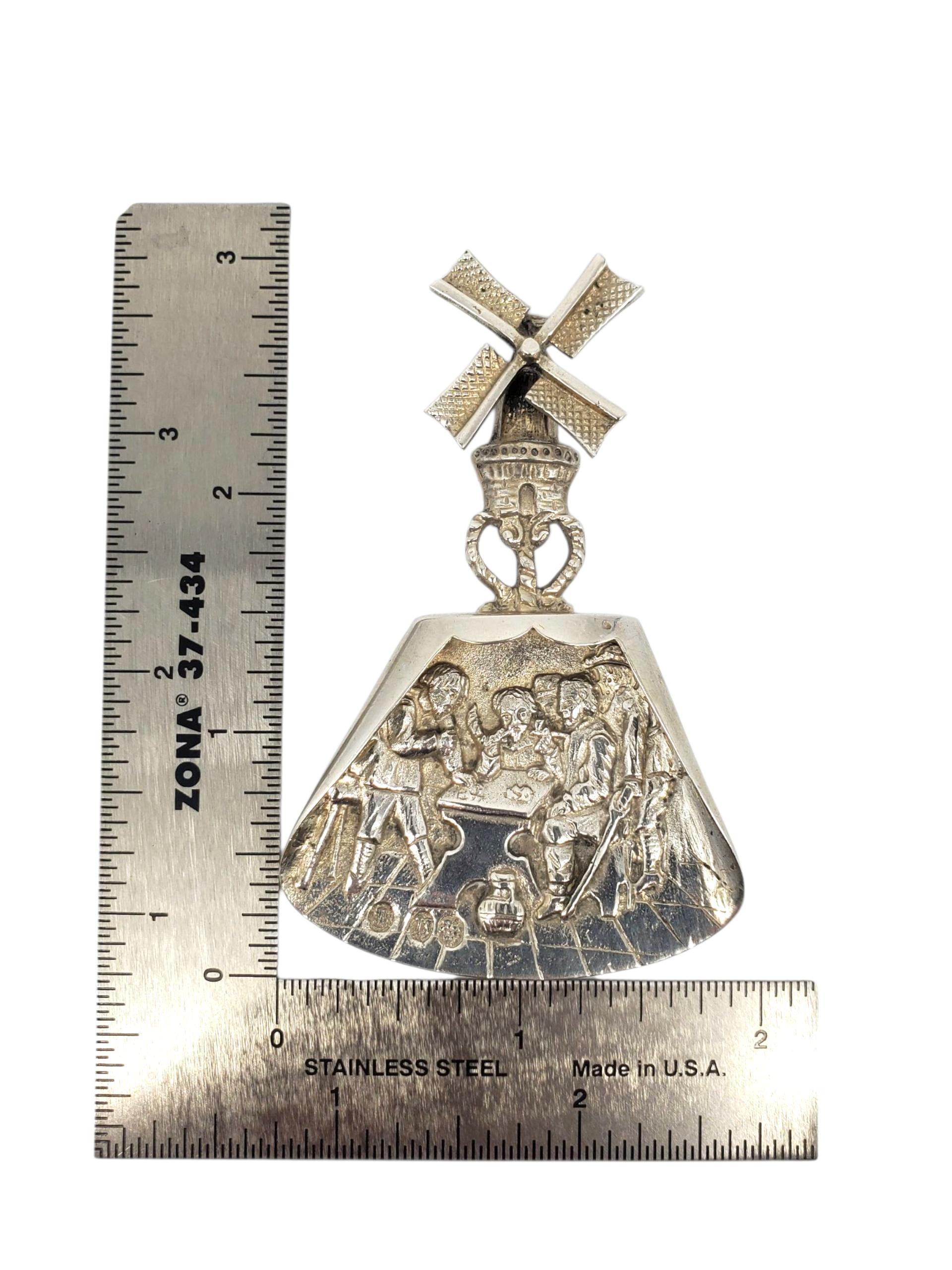 Cucchiaio a pala in argento sterling olandese con scena di taverna e mulino a vento #22670 in vendita 5