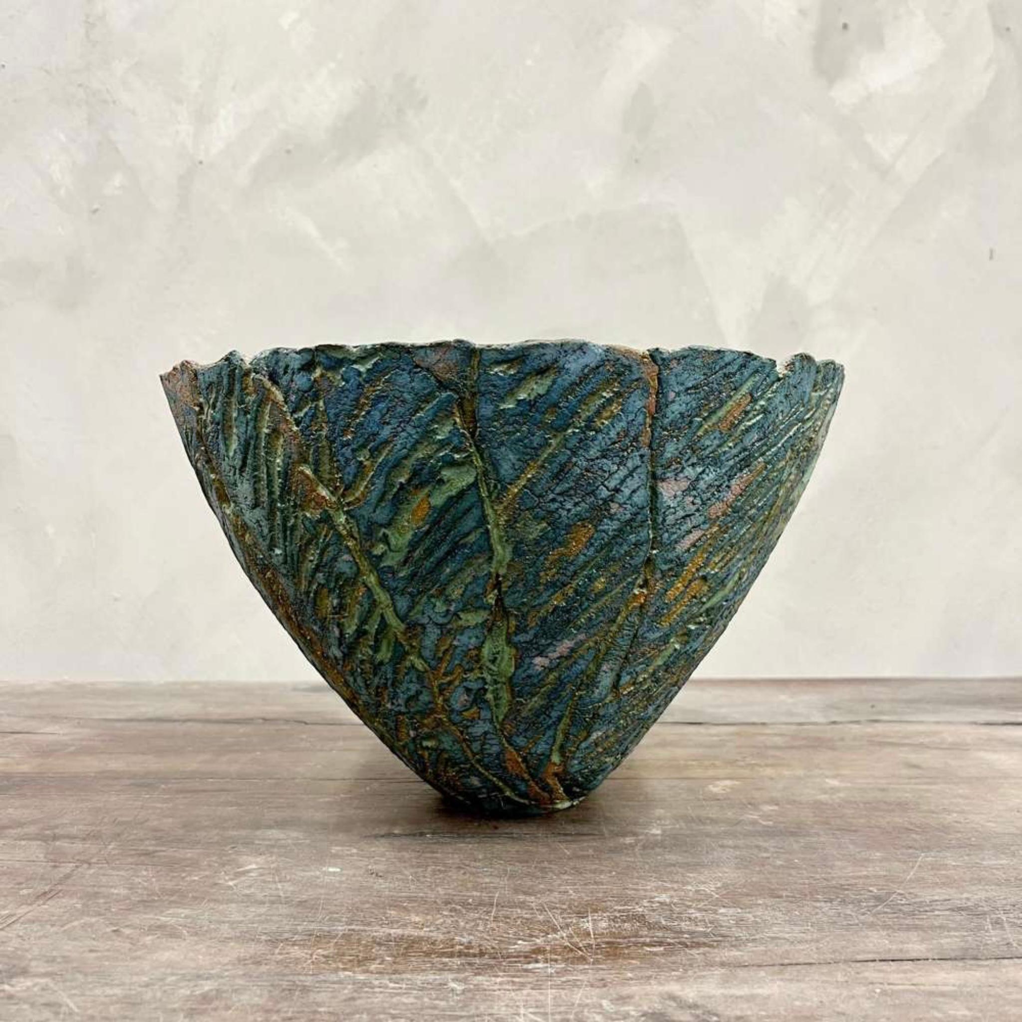 Fatto a mano Scultura dipinta a mano dello Studio Pottery olandese in vendita