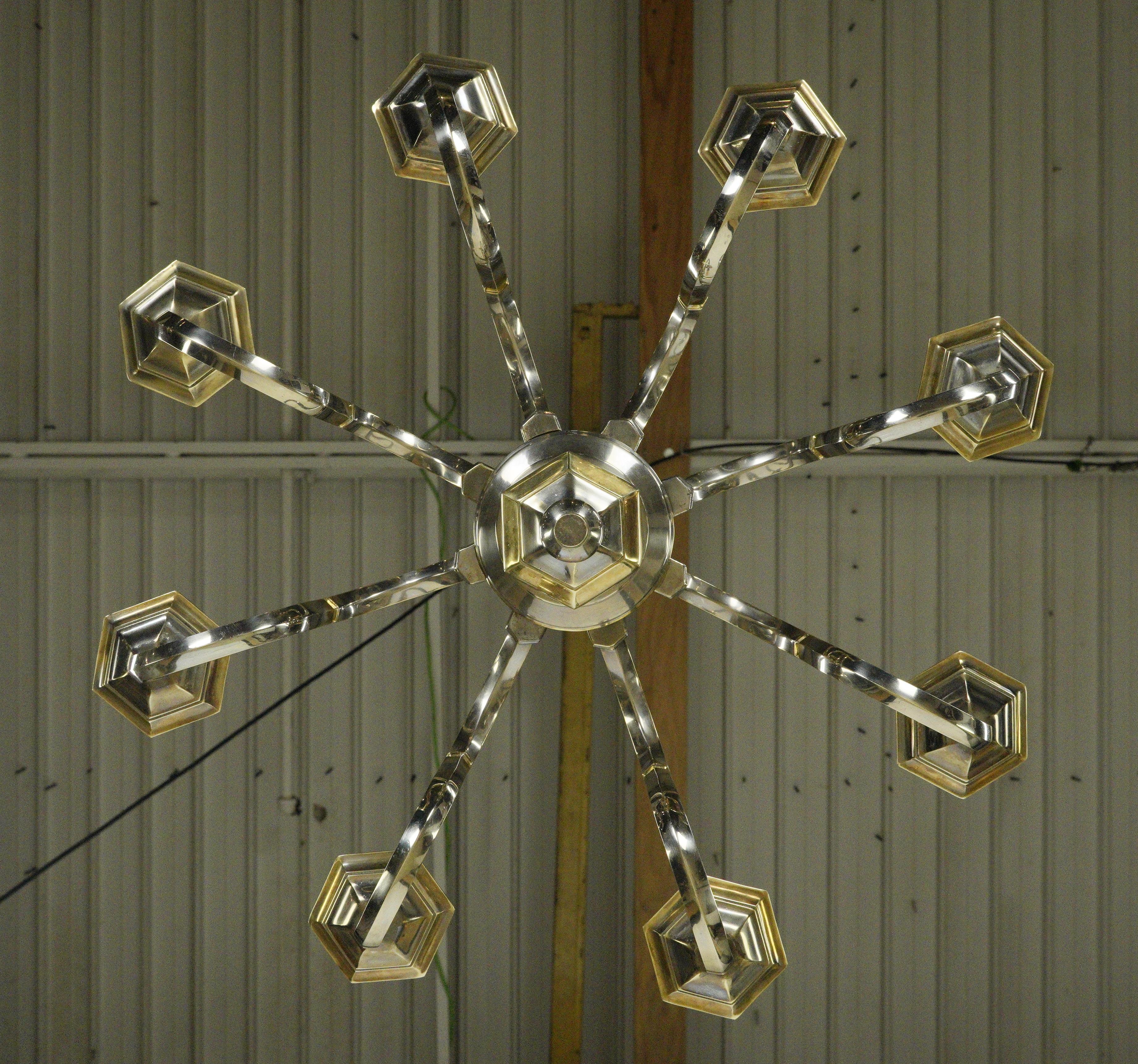 Lampadario in stile olandese a 8 bracci in ottone nichelato bicolore in vendita 5