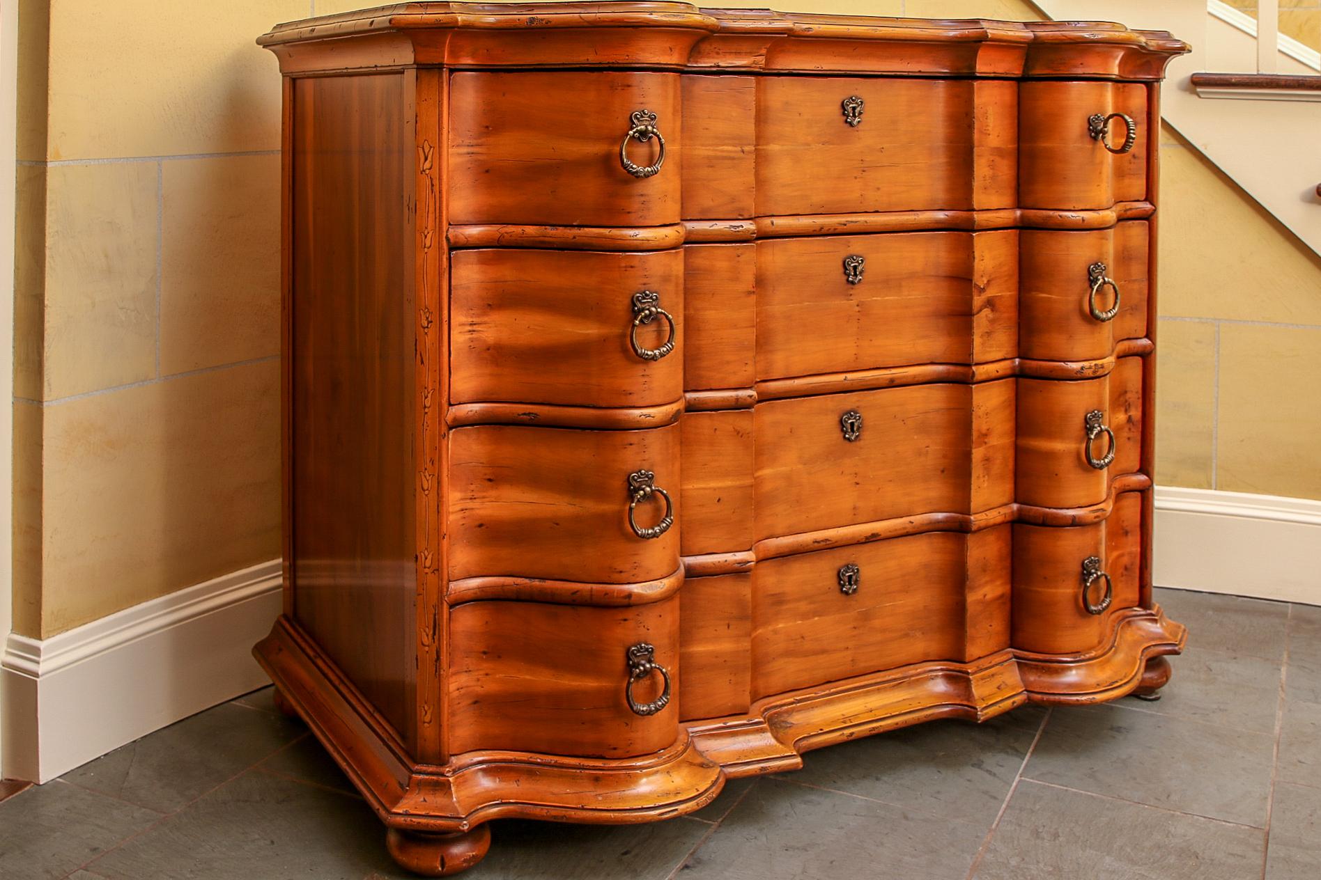 Dutch Style Chest by Alfonso Marina 2