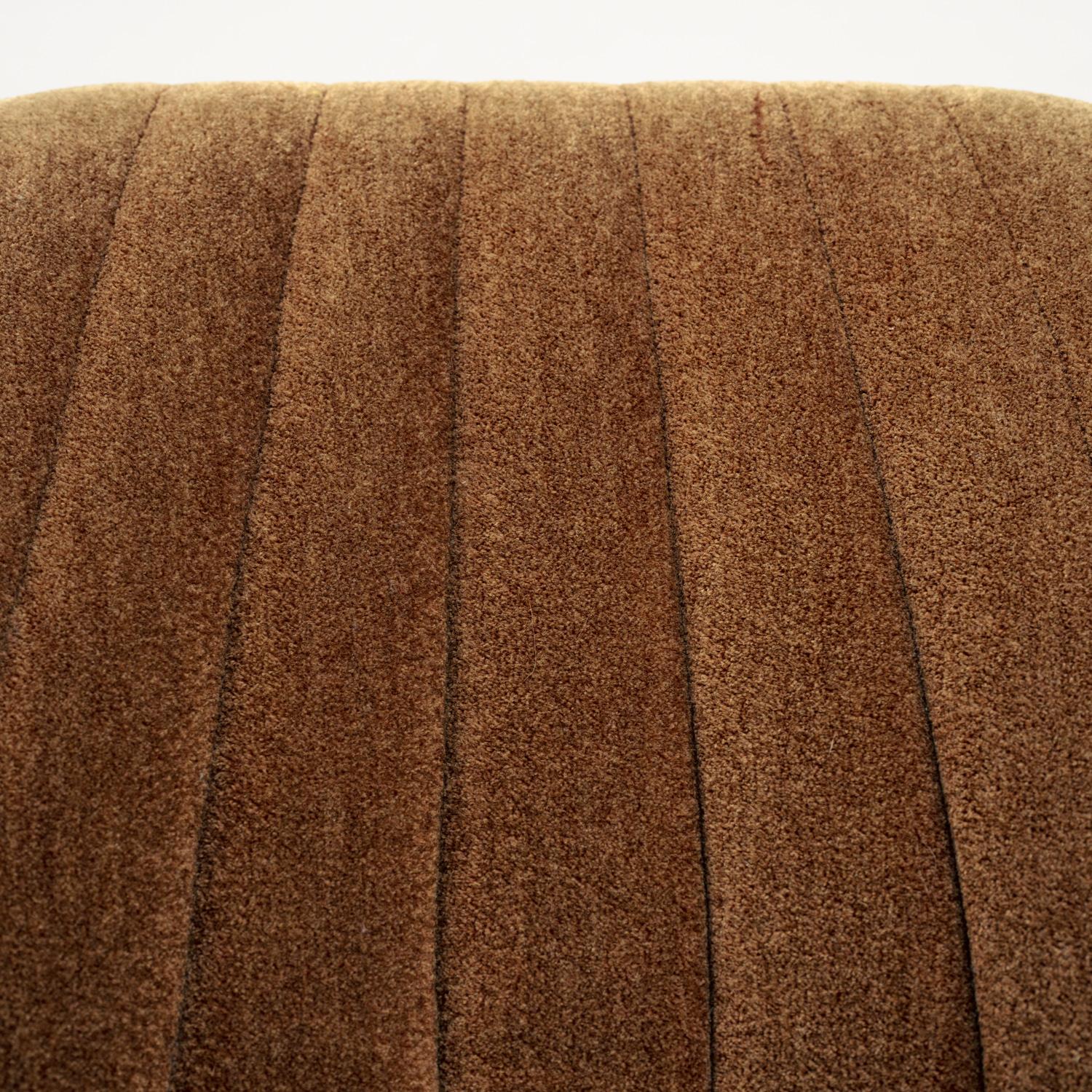 Fauteuil pivotant hollandais en mohair par Enrico Wallès pour Romefa Noordwolde, années 1950 en vente 6