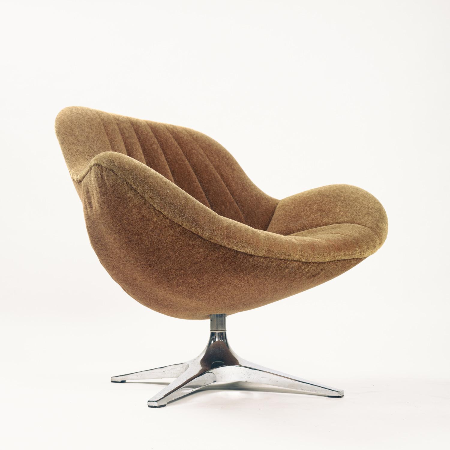 Fauteuil pivotant hollandais en mohair par Enrico Wallès pour Romefa Noordwolde, années 1950 en vente 11